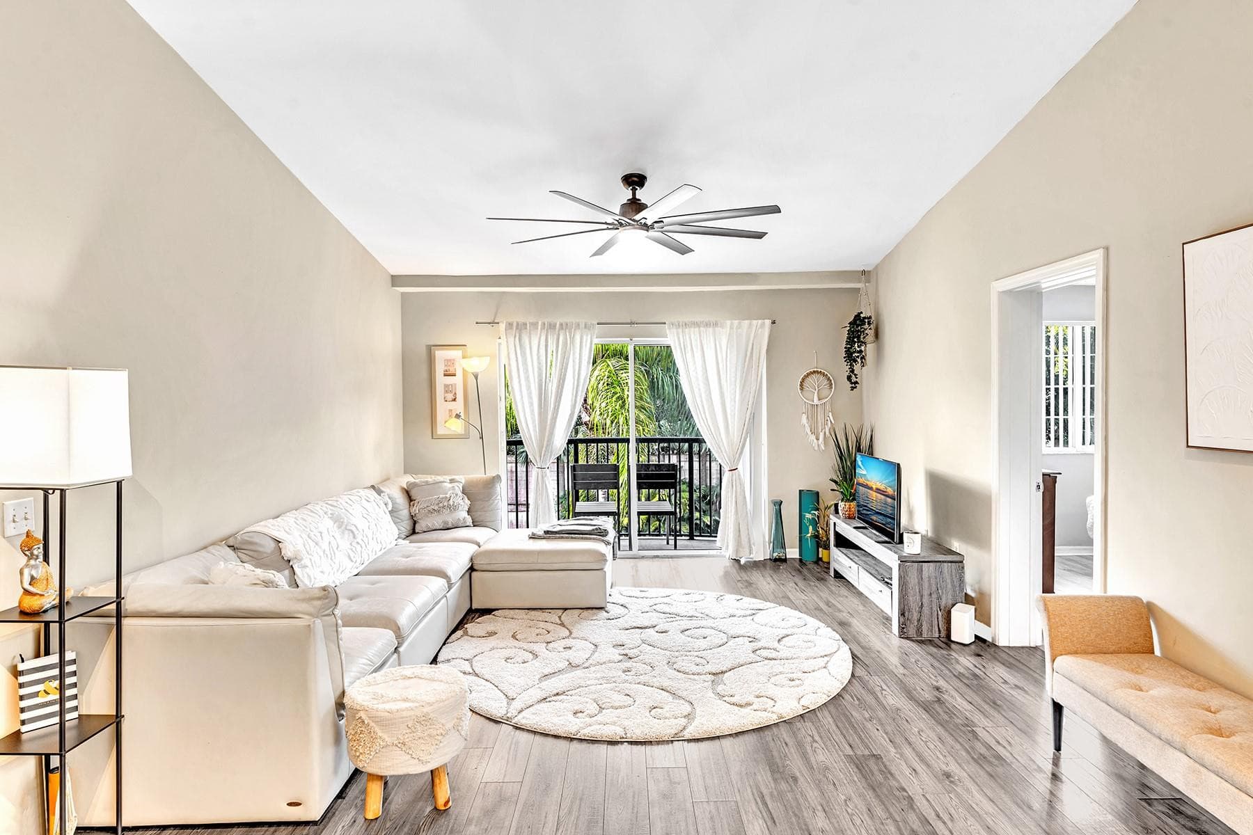 2131 SE 10th Avenue 1117, Fort Lauderdale, FL 33316 — photo 8 of 29
