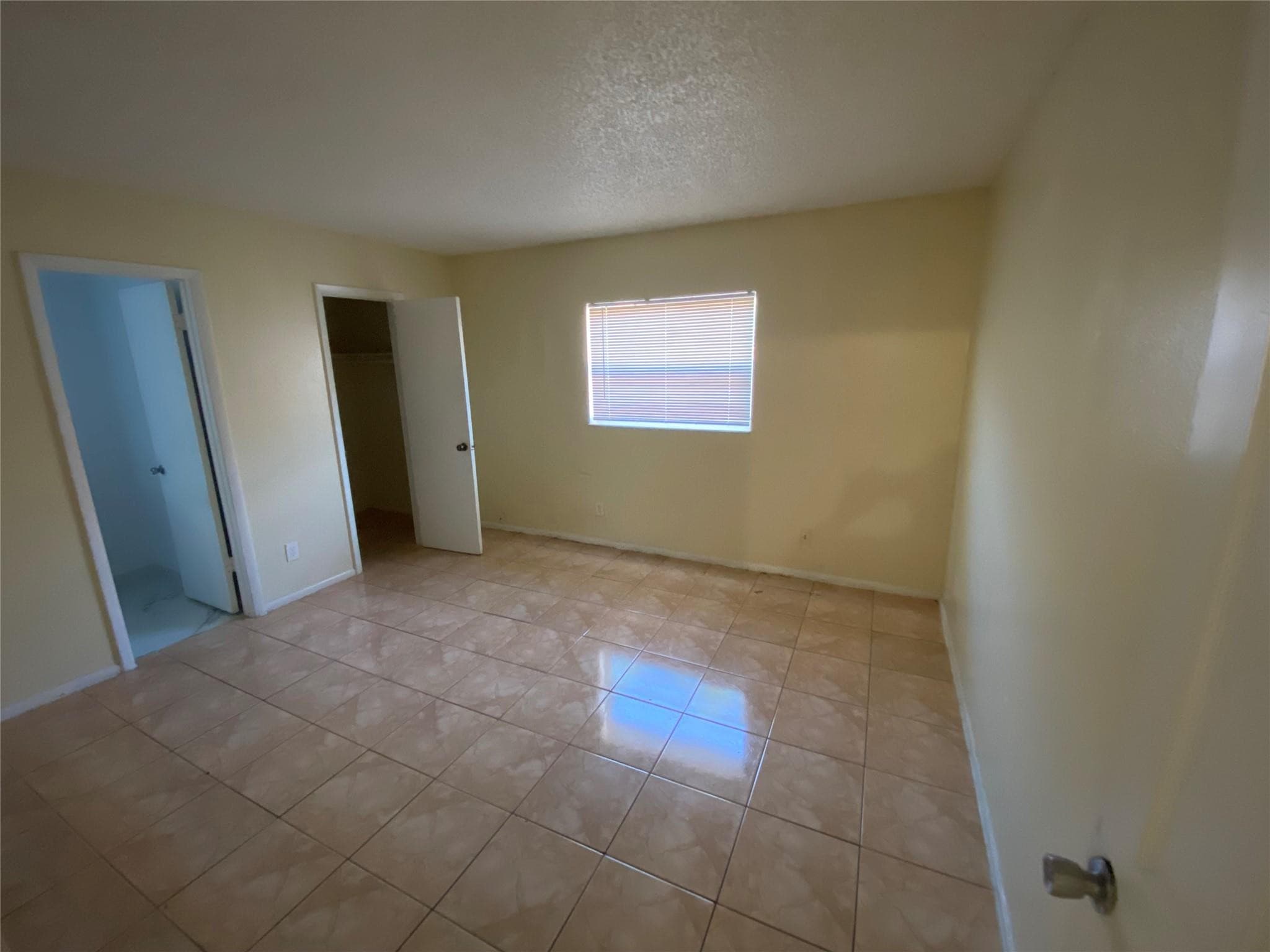 7625 SW 10th Street, North Lauderdale, FL 33068 — photo 12 of 20