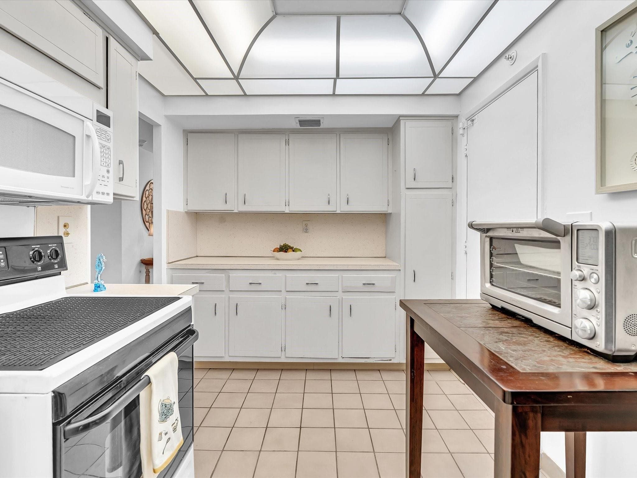 3300 NE 36th Street 312a, Fort Lauderdale, FL 33308 — photo 15 of 40