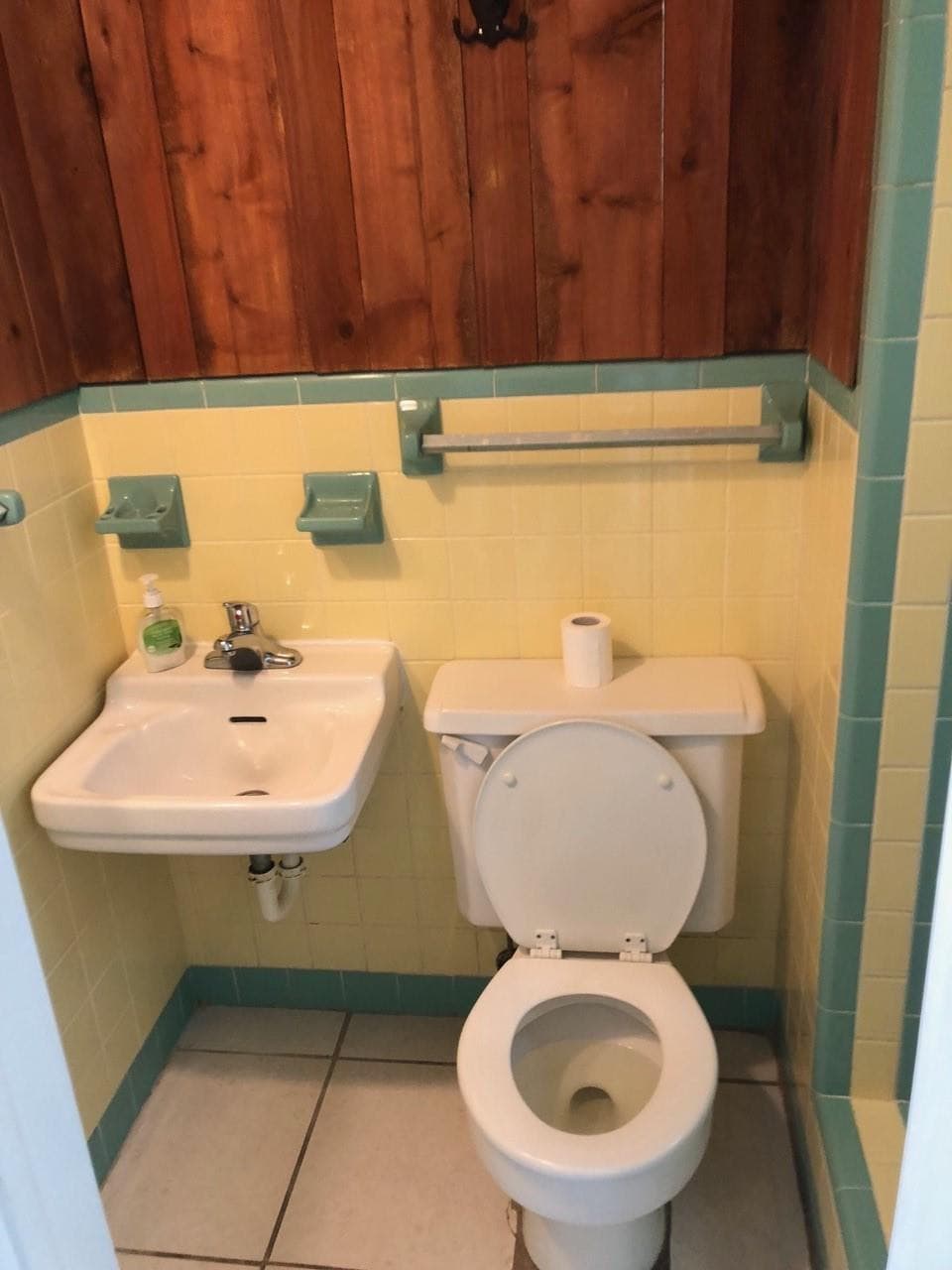 812 NE 15 Avenue, Fort Lauderdale, FL 33304 — photo 33 of 51