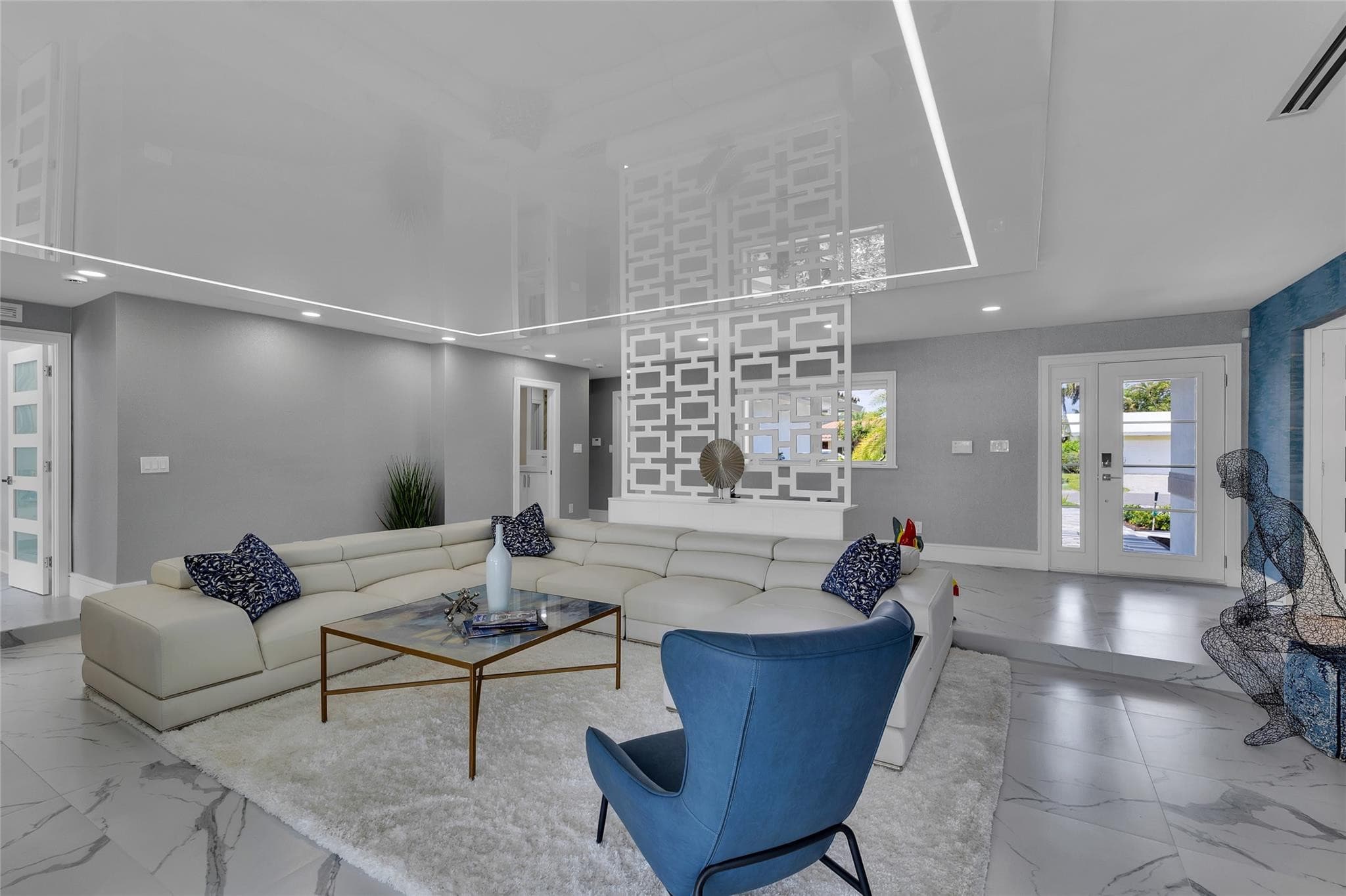 2720 NE 7th Street, Pompano Beach, FL 33062 — photo 8 of 100