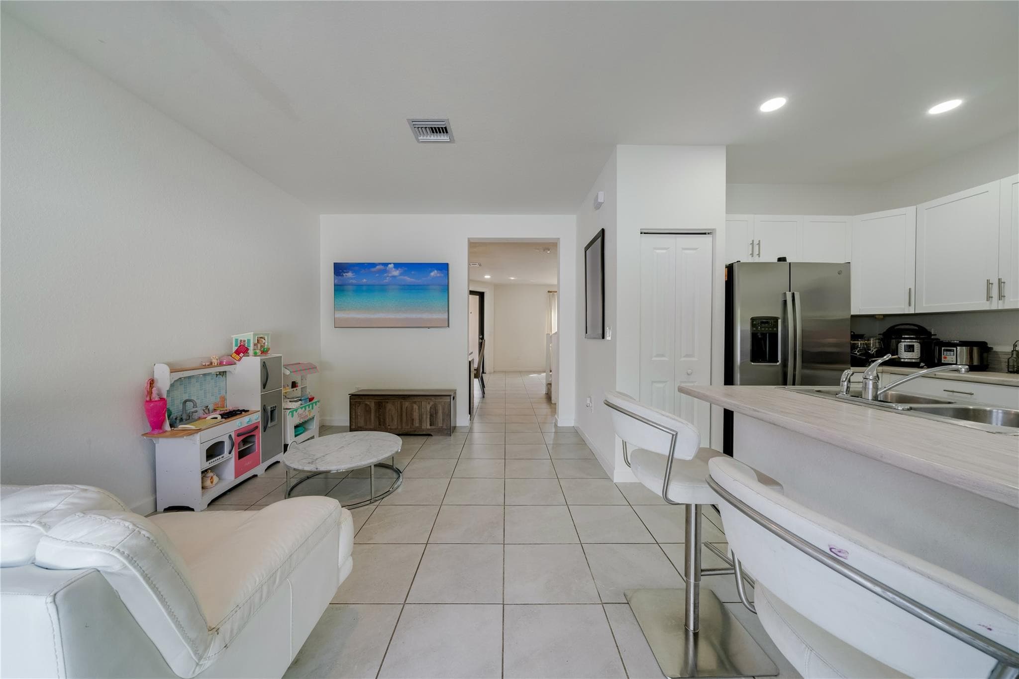 11392 W 34th Way, Hialeah, FL 33018 — photo 11 of 25