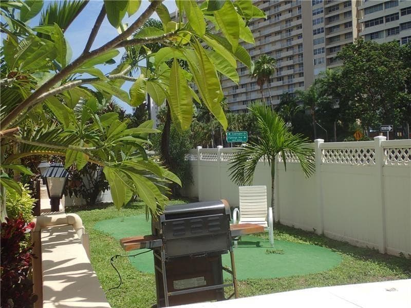 4143 N Ocean Boulevard 102, Fort Lauderdale, FL 33308 — photo 4 of 22
