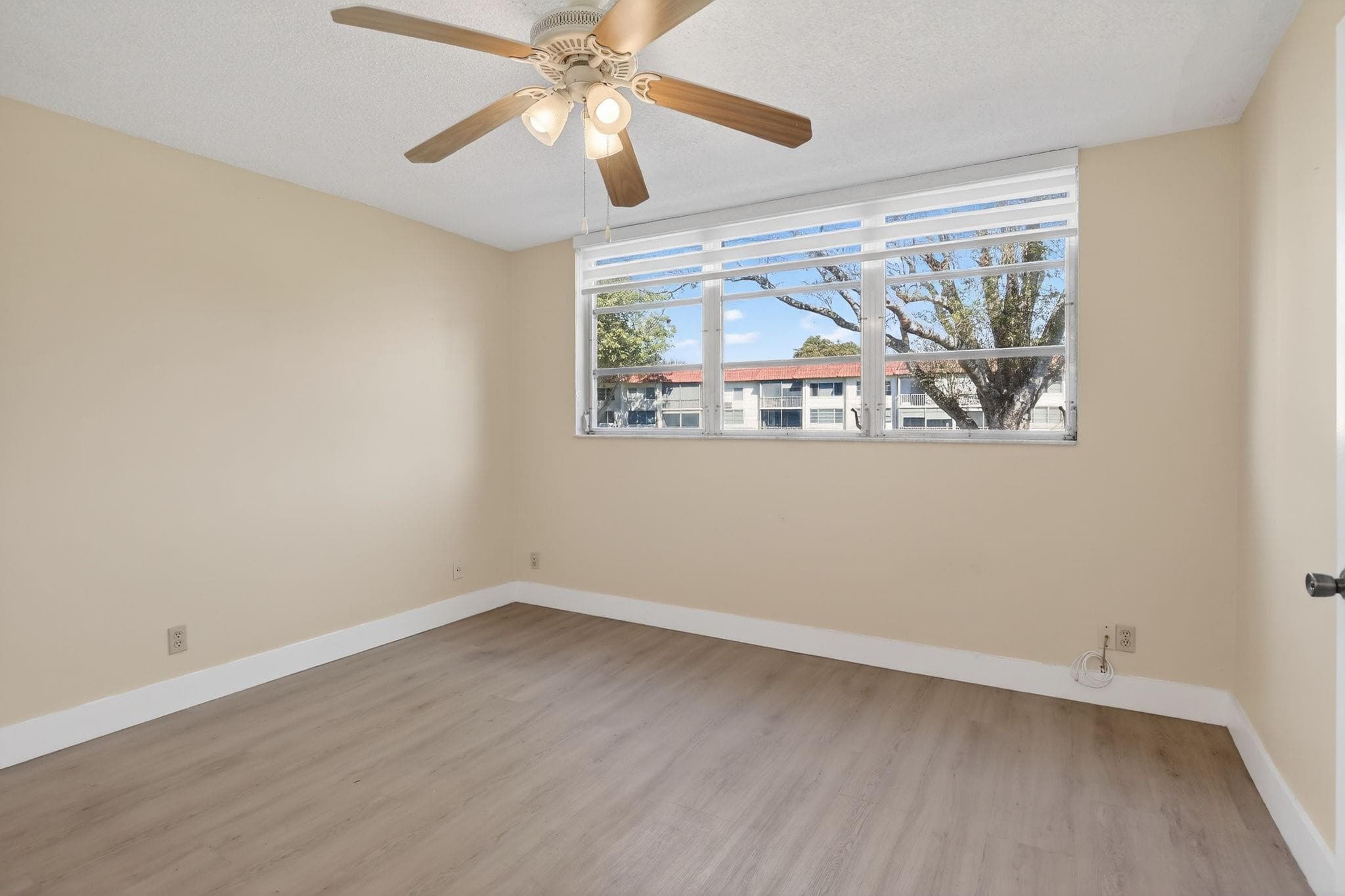 830 S Hollybrook Drive 204, Pembroke Pines, FL 33025 — photo 6 of 18