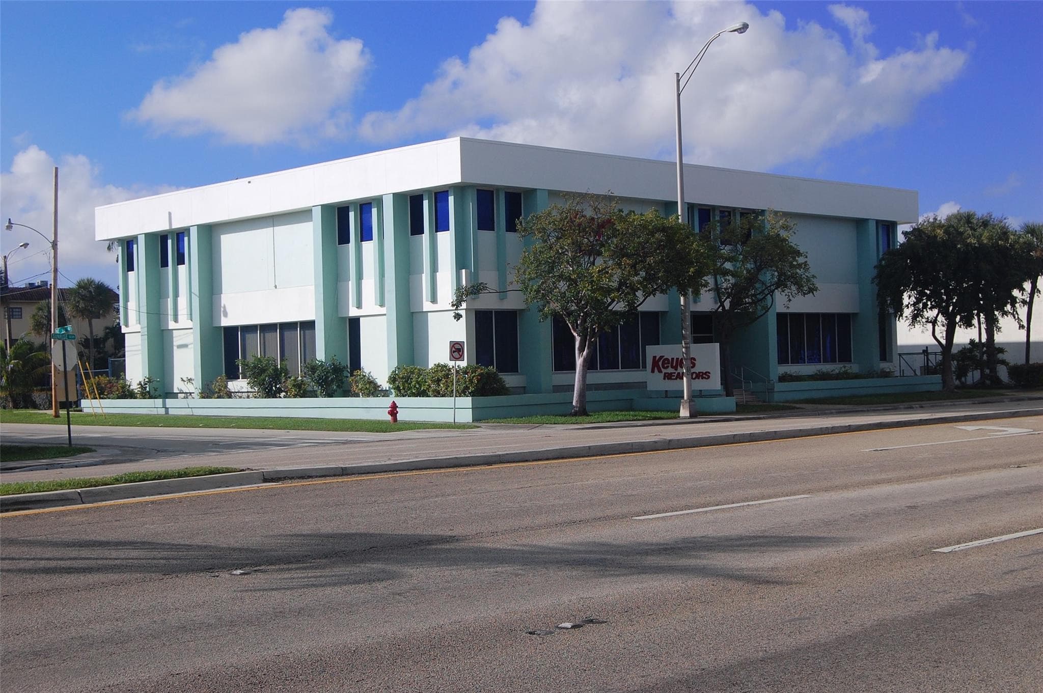 1520 E Sunrise, Fort Lauderdale, FL 33304 — photo 1 of 45
