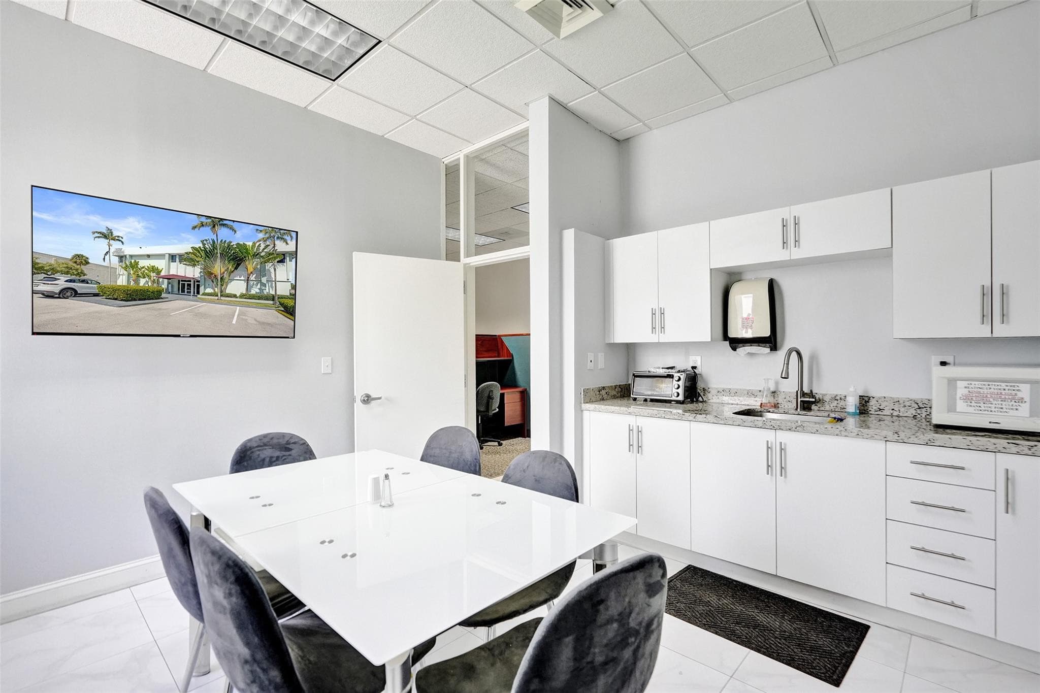 1520 E Sunrise, Fort Lauderdale, FL 33304 — photo 15 of 45