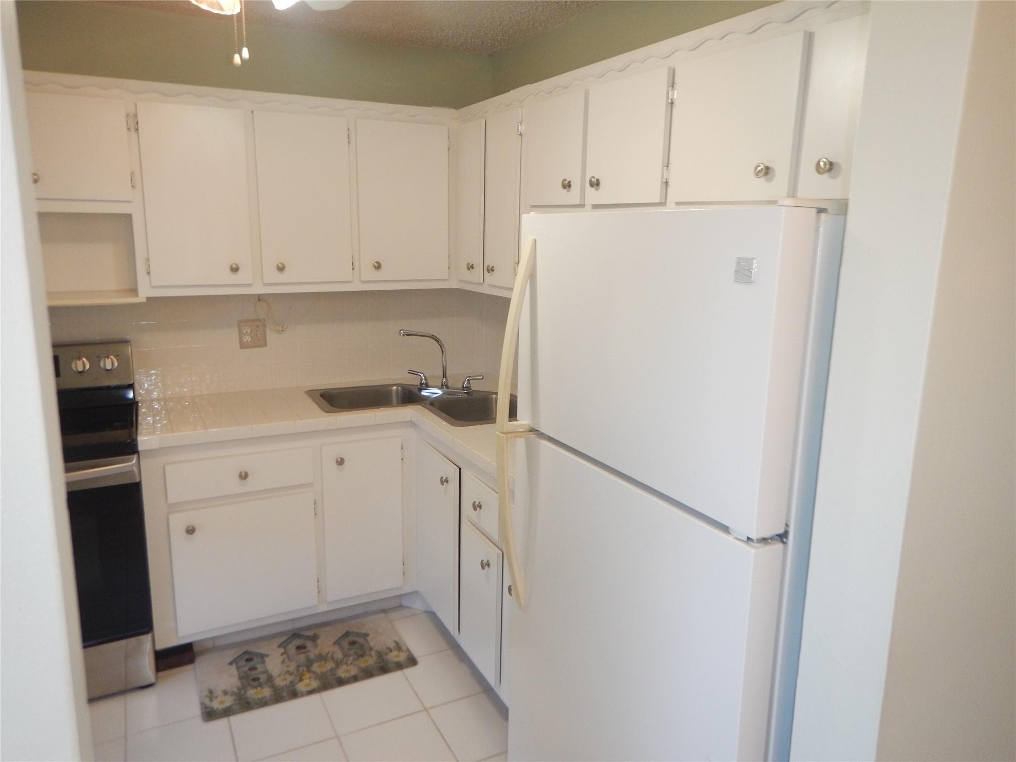 6050 NW 64th Avenue 308, Fort Lauderdale, FL 33319 — photo 3 of 8