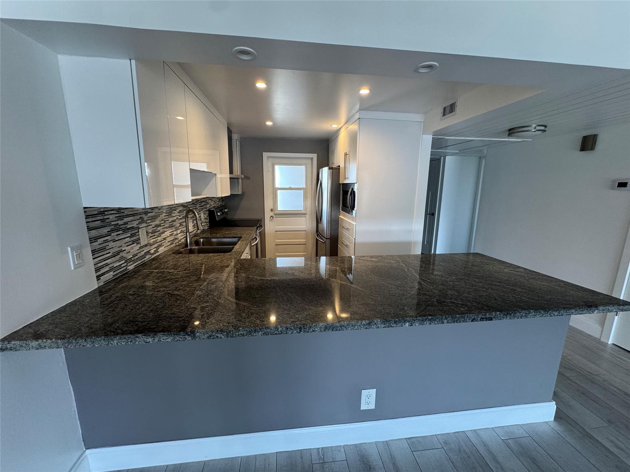 3150 N Palm Aire, Pompano Beach, FL 33069 — photo 2 of 16
