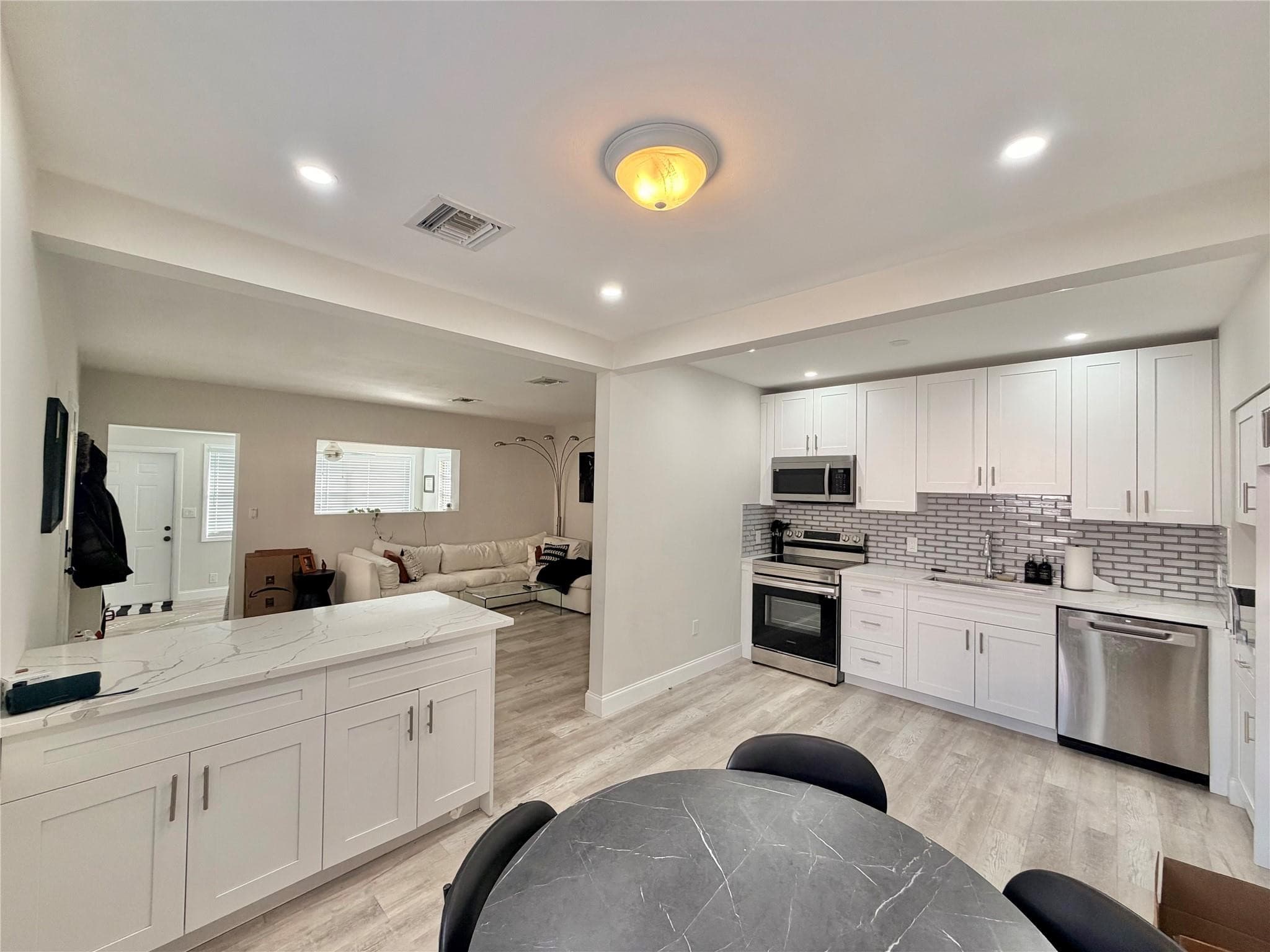1421 NW 2nd Avenue, Fort Lauderdale, FL 33311 — photo 1 of 11