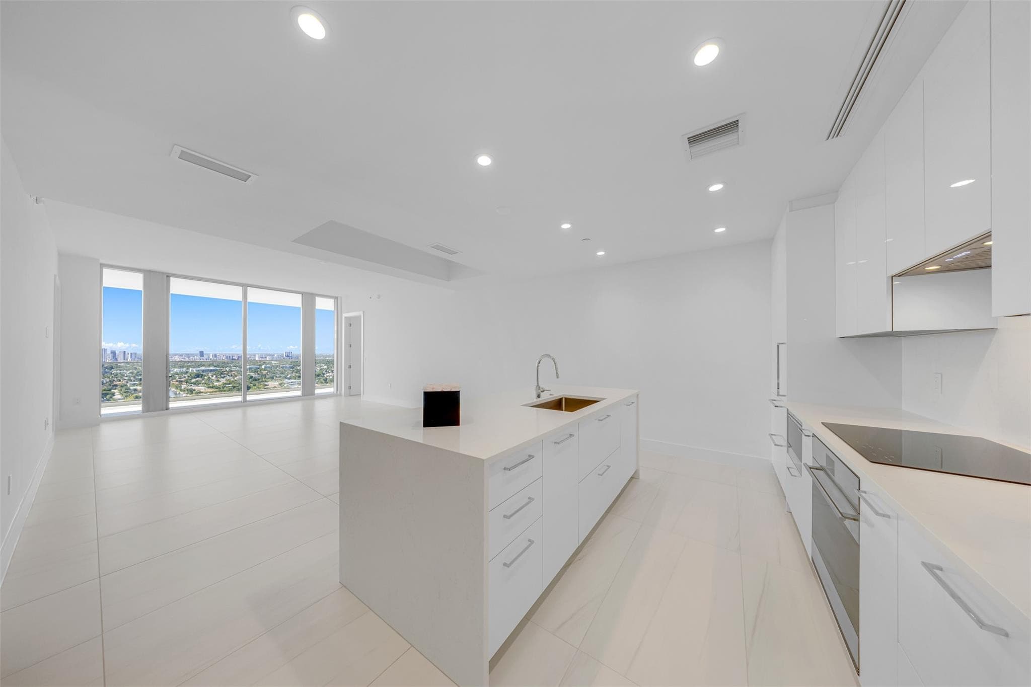 153 N Seabreeze 2503-S, Fort Lauderdale, FL 33304 — photo 5 of 55