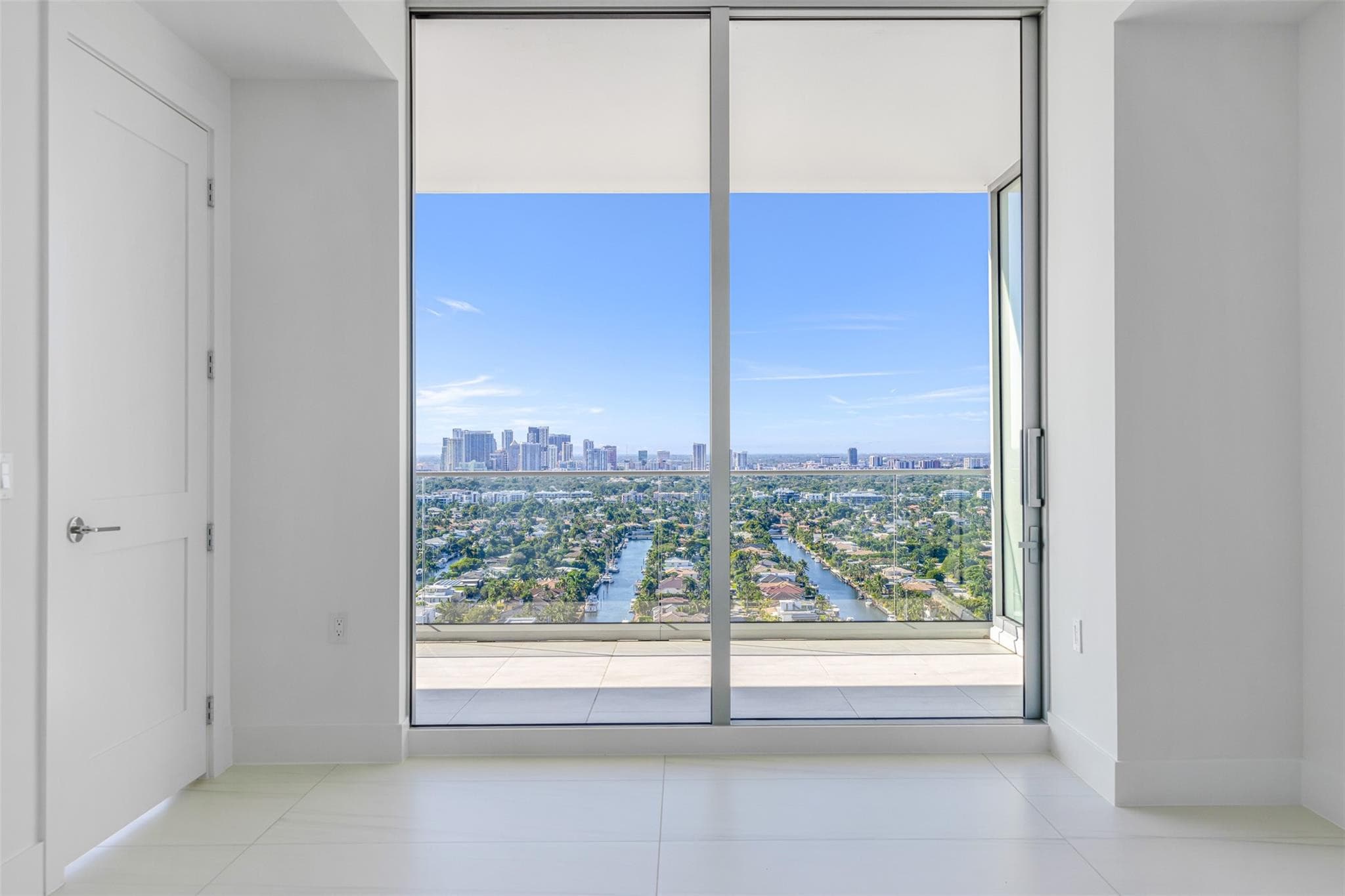 153 N Seabreeze 2503-S, Fort Lauderdale, FL 33304 — photo 19 of 55