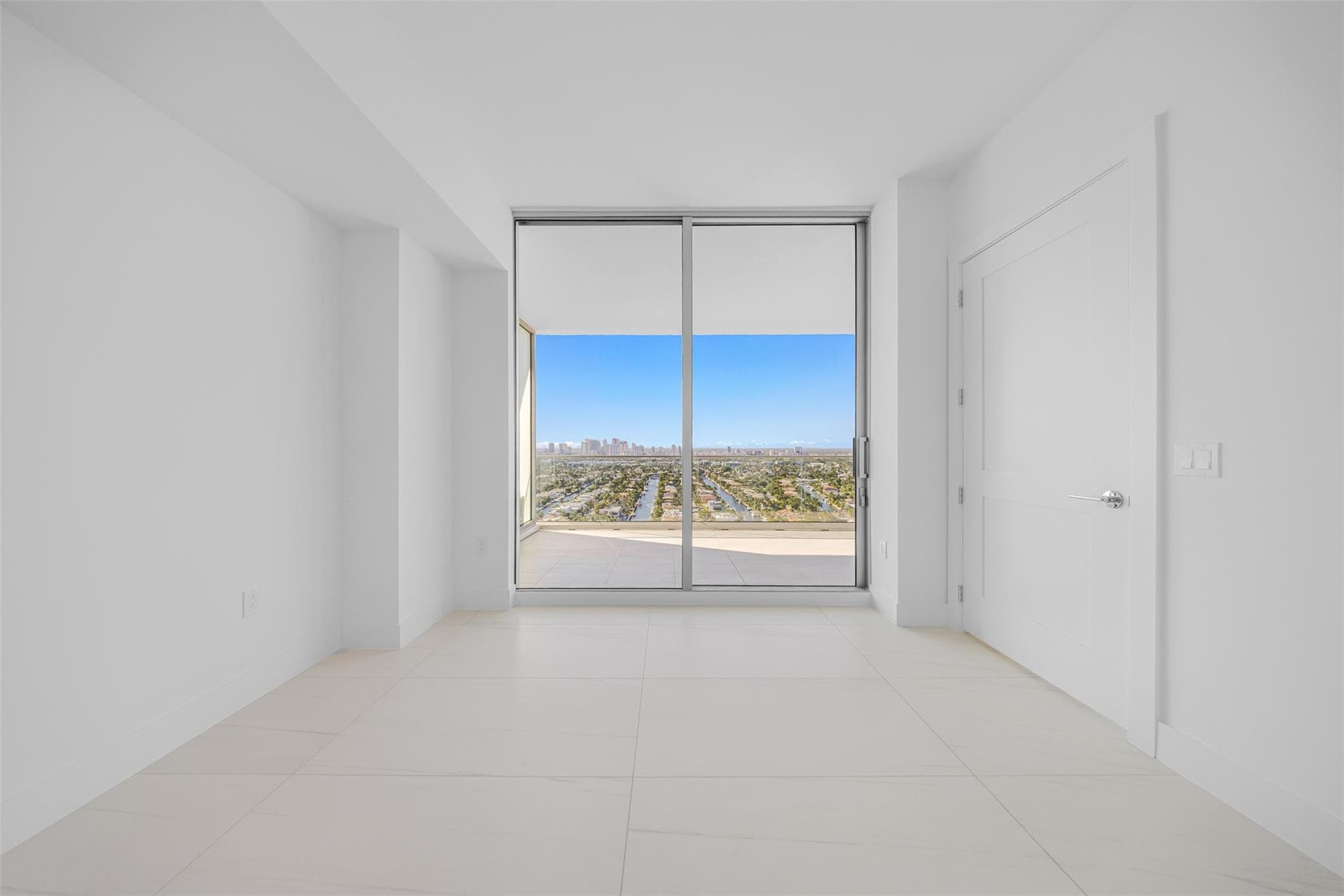 153 N Seabreeze 2503-S, Fort Lauderdale, FL 33304 — photo 22 of 55