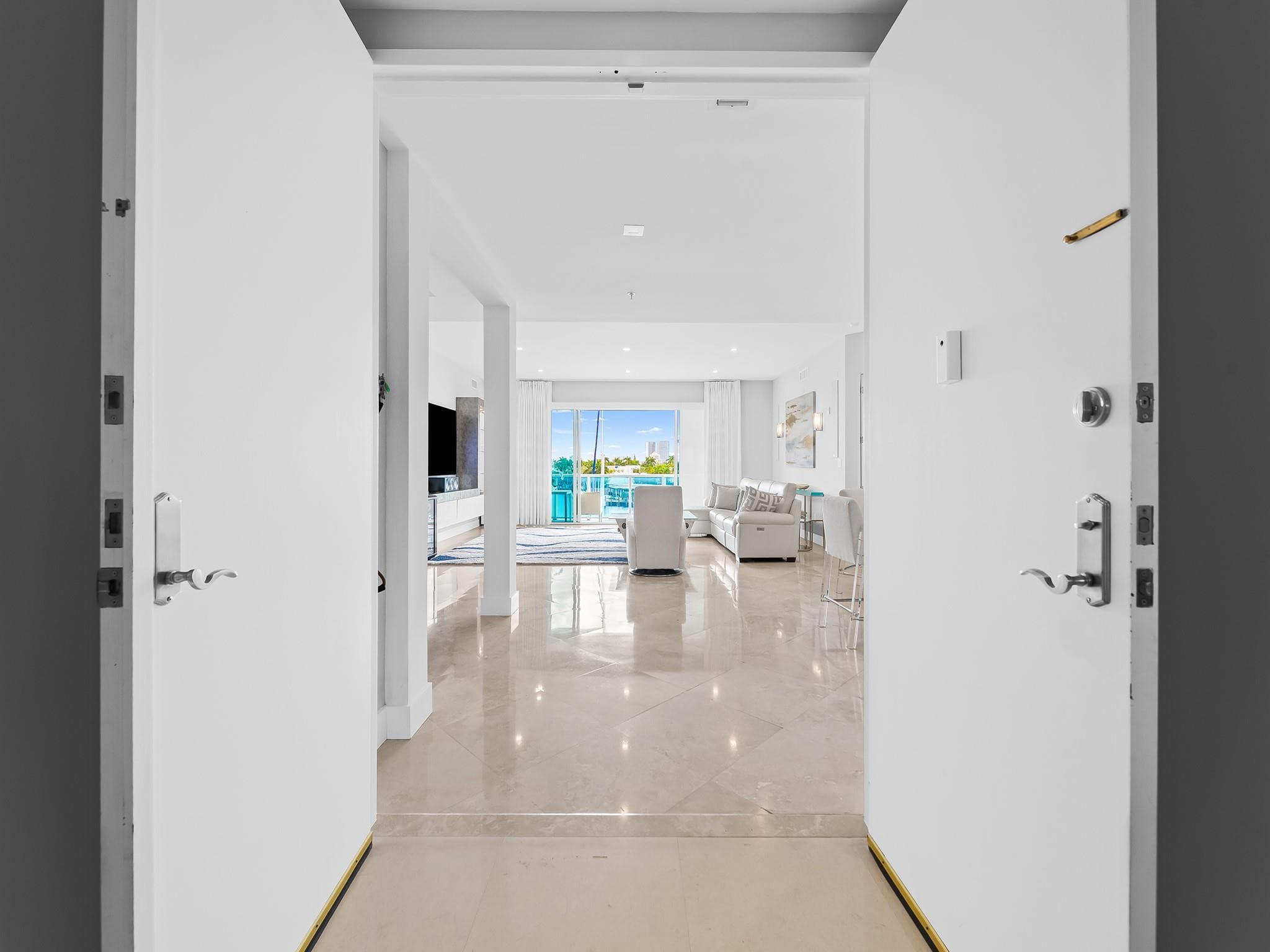 516 Hendricks Isle 4B, Fort Lauderdale, FL 33301 — photo 5 of 39