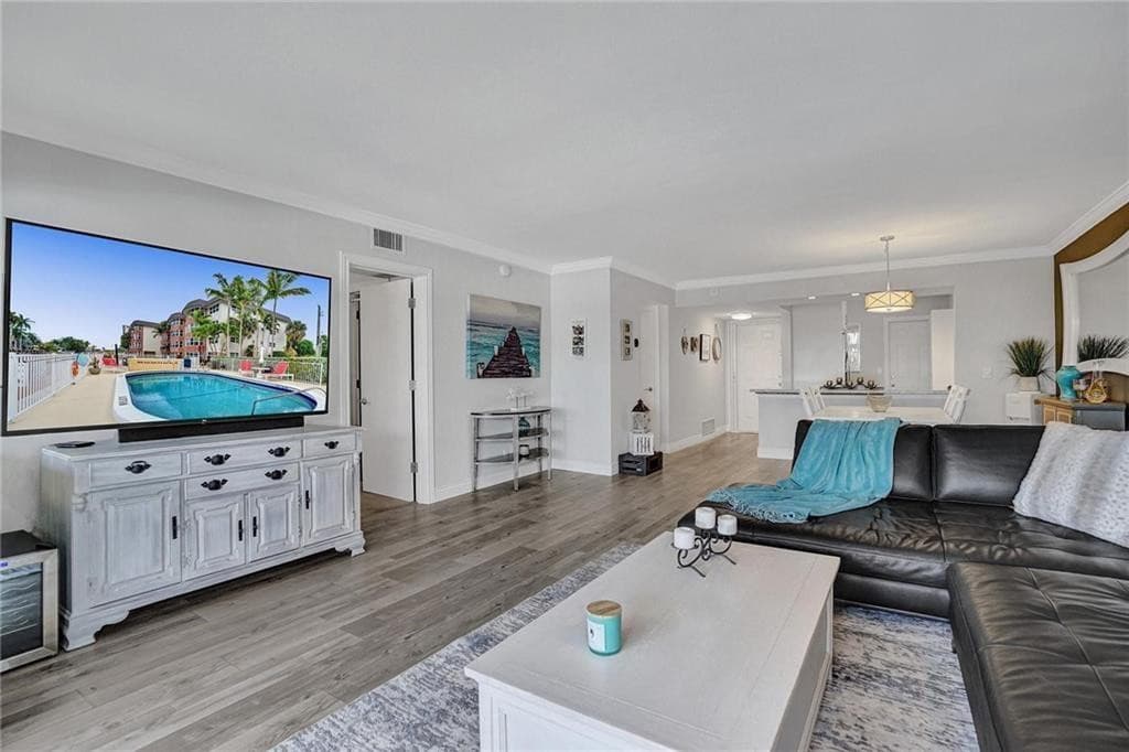 3111 NE 51st Street 305, Fort Lauderdale, FL 33308 — photo 9 of 55