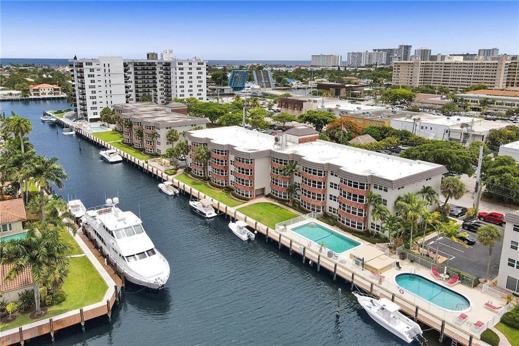 3111 NE 51st Street 305, Fort Lauderdale, FL 33308 — photo 26 of 55