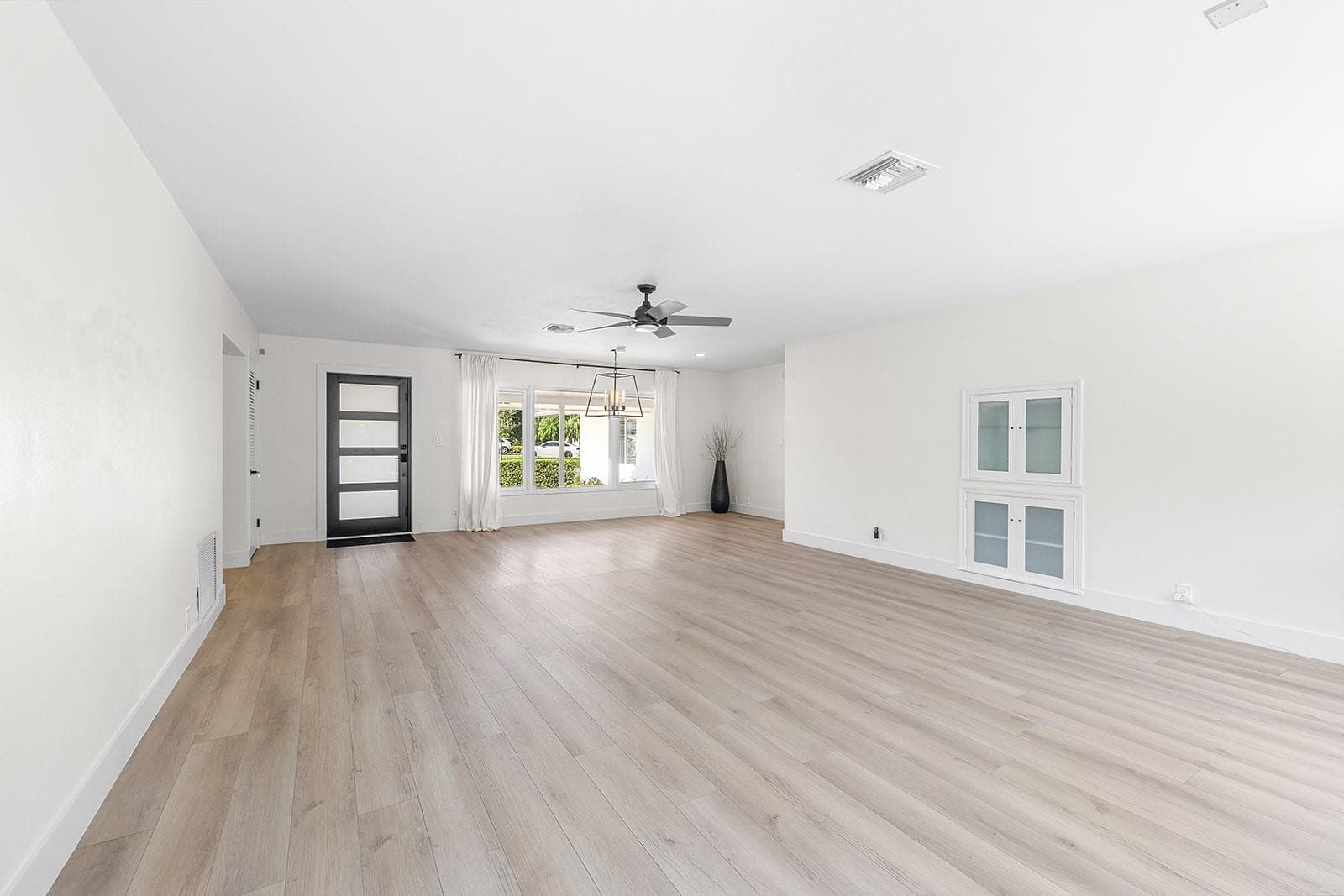 1370 E Terra Mar Drive, Pompano Beach, FL 33062 — photo 10 of 61