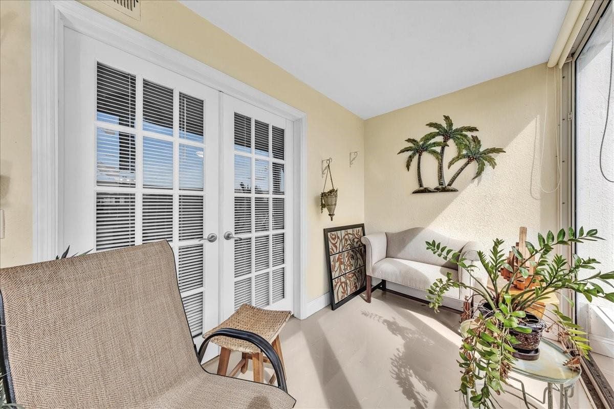 2047 Wolverton C 2047, Boca Raton, FL 33434 — photo 22 of 29