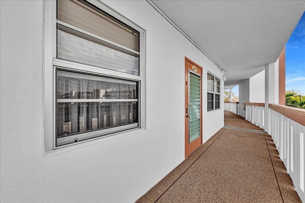 2047 Wolverton C 2047, Boca Raton, FL 33434 — photo 28 of 29