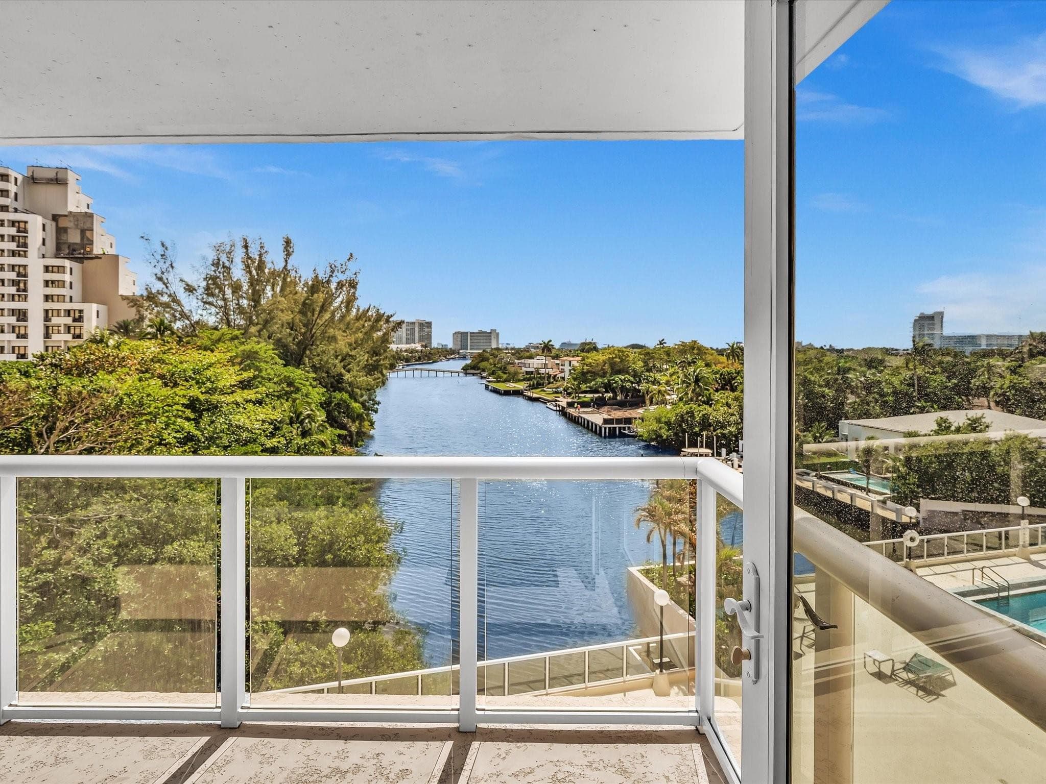 3000 Holiday Drive 603, Fort Lauderdale, FL 33316 — photo 11 of 61
