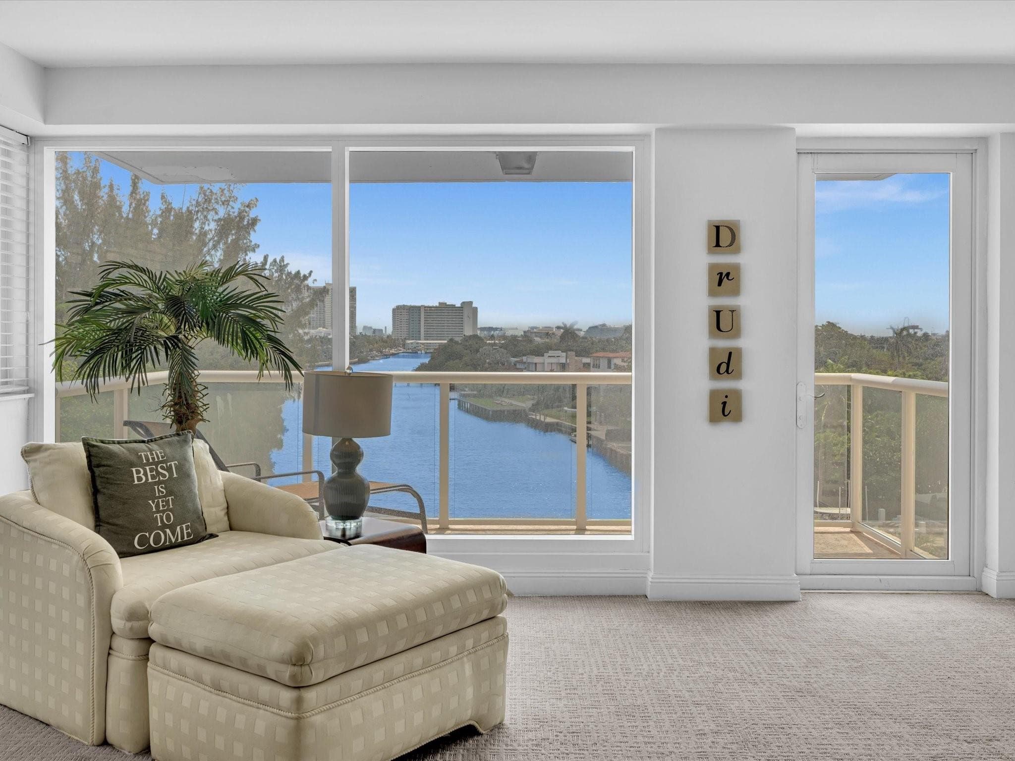 3000 Holiday Drive 603, Fort Lauderdale, FL 33316 — photo 7 of 61