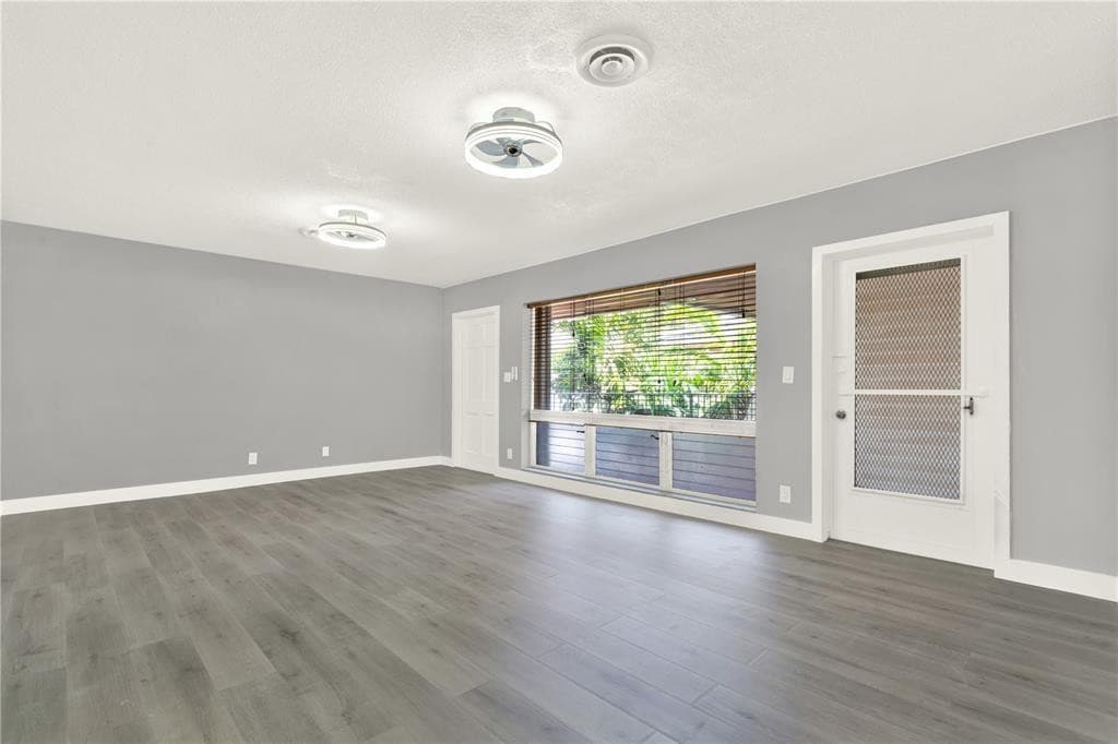 2864 NE 32nd Street 7, Fort Lauderdale, FL 33306 — photo 4 of 13