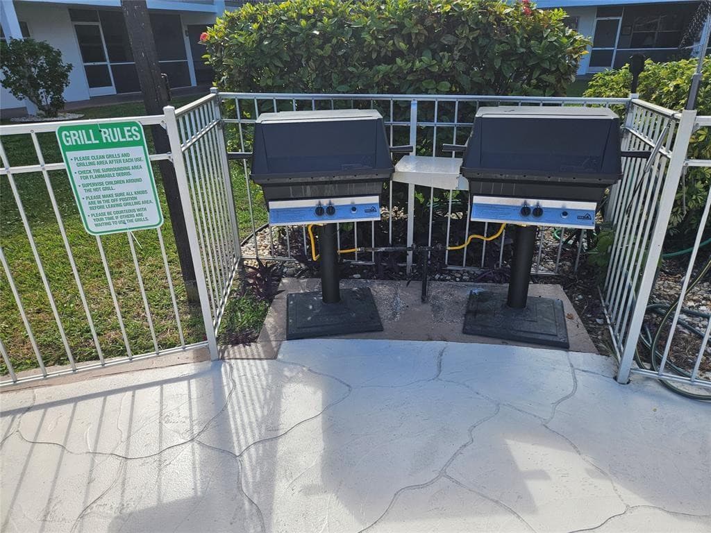 580 Egret Drive 310, Hallandale Beach, FL 33009 — photo 25 of 40