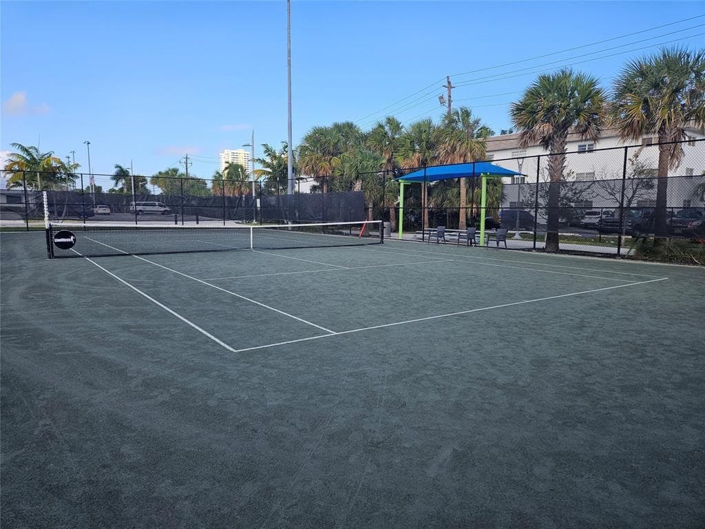 580 Egret Drive 310, Hallandale Beach, FL 33009 — photo 33 of 40