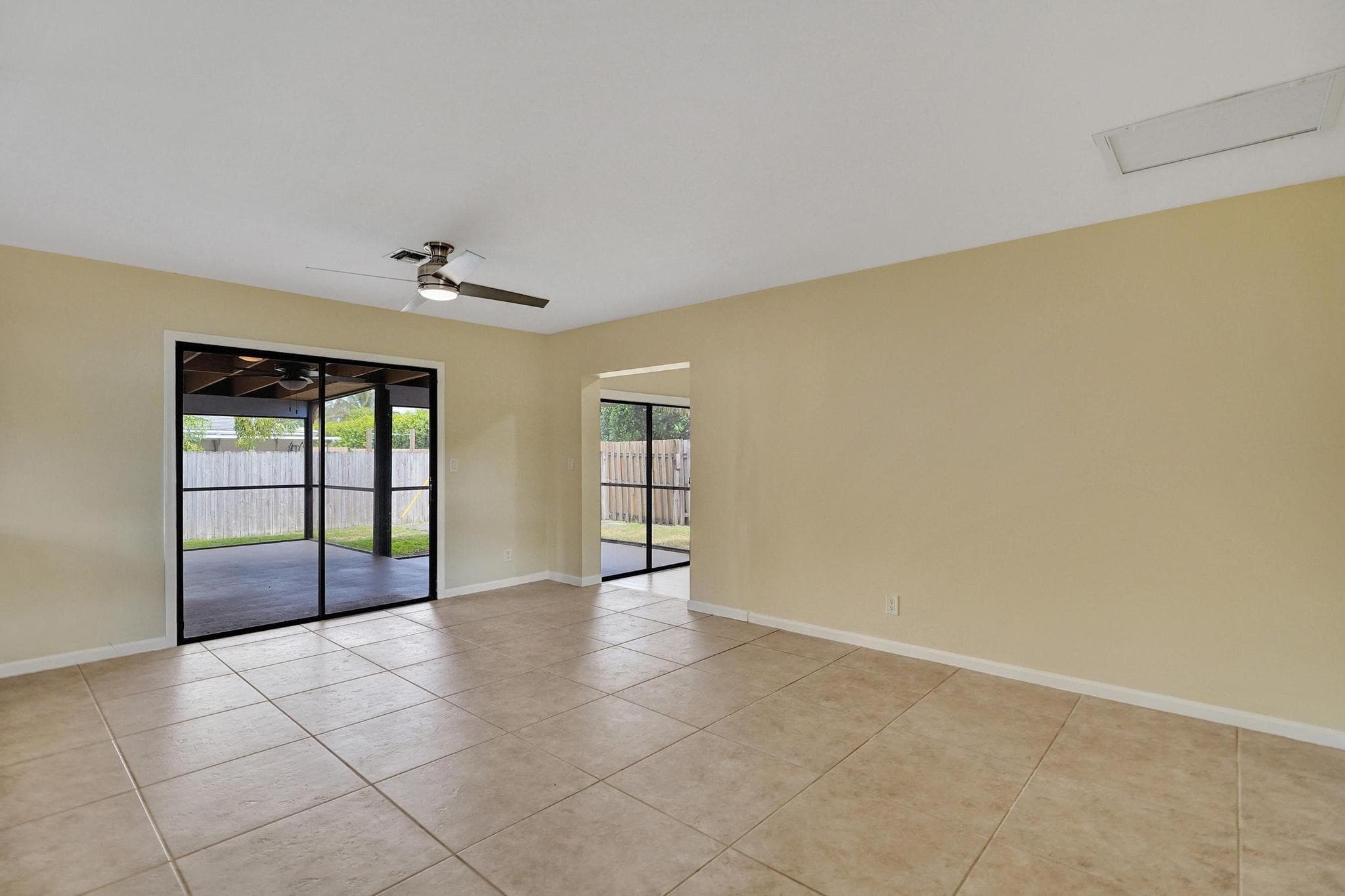 5425 Cleveland Road, Delray Beach, FL 33484 — photo 3 of 39