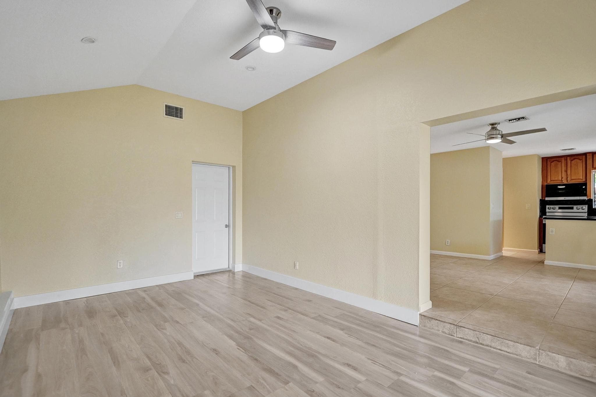 5425 Cleveland Road, Delray Beach, FL 33484 — photo 16 of 39