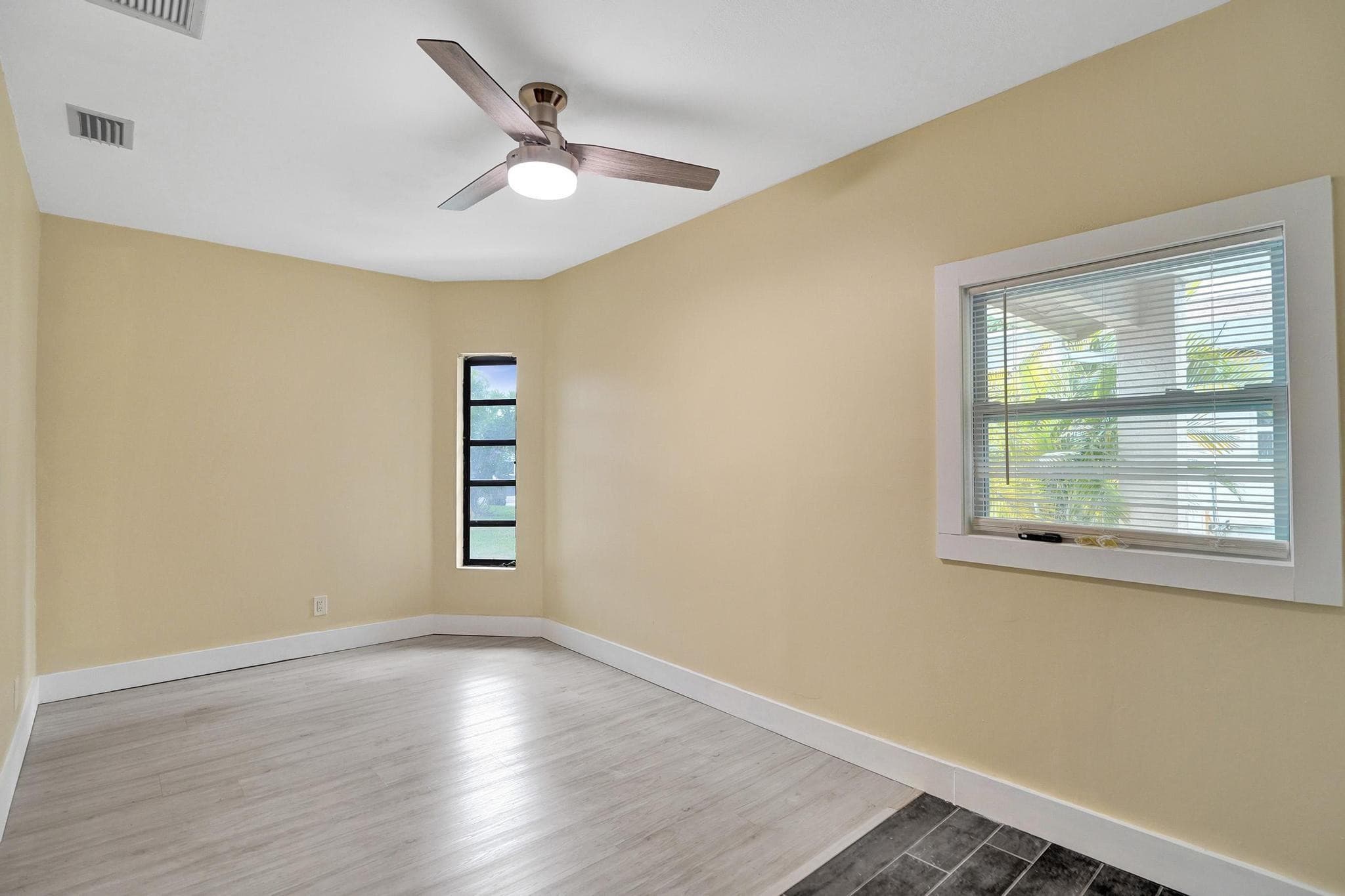 5425 Cleveland Road, Delray Beach, FL 33484 — photo 32 of 39