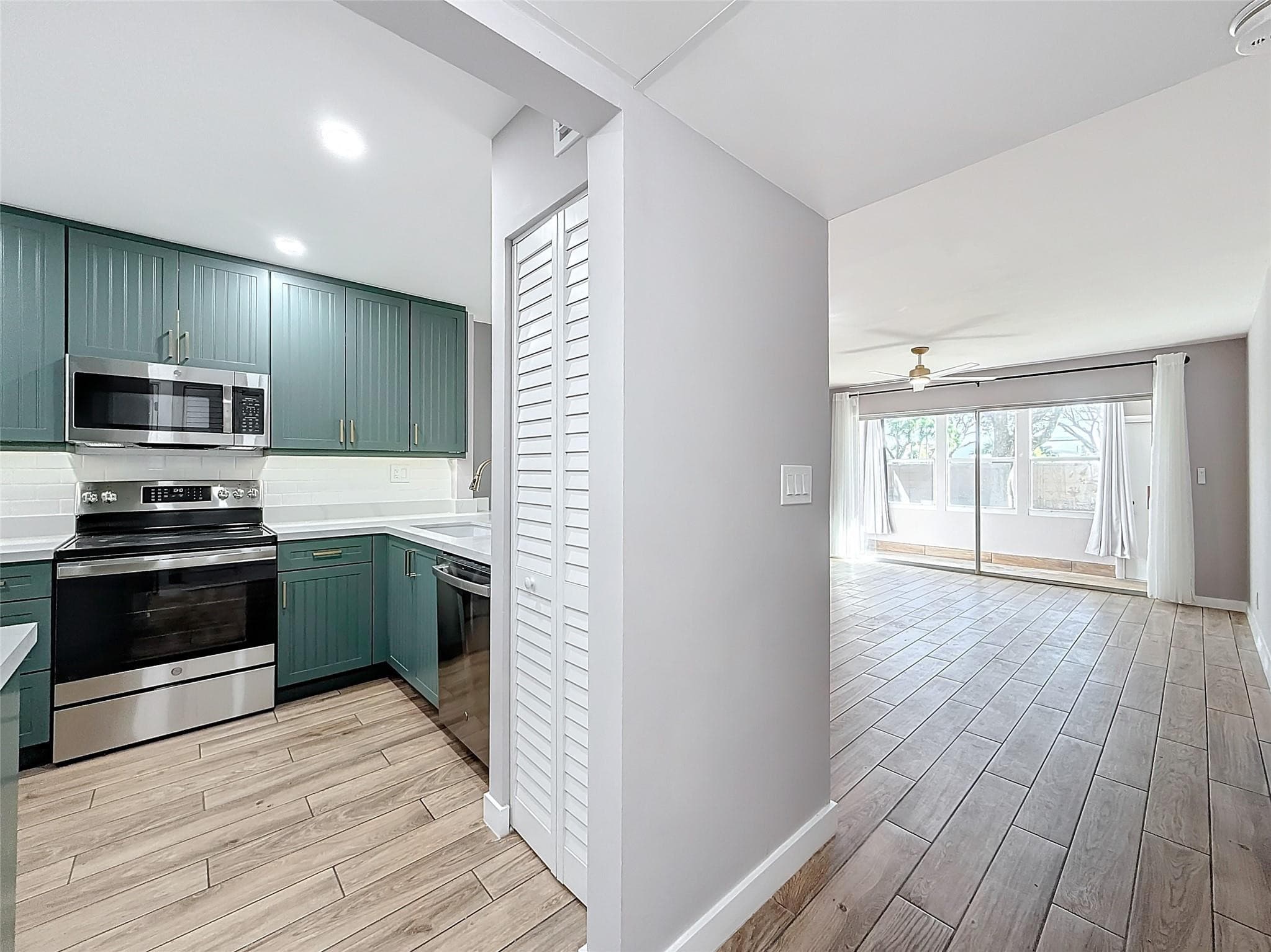 8818 W Mcnab Road 103, Tamarac, FL 33321 — photo 6 of 56
