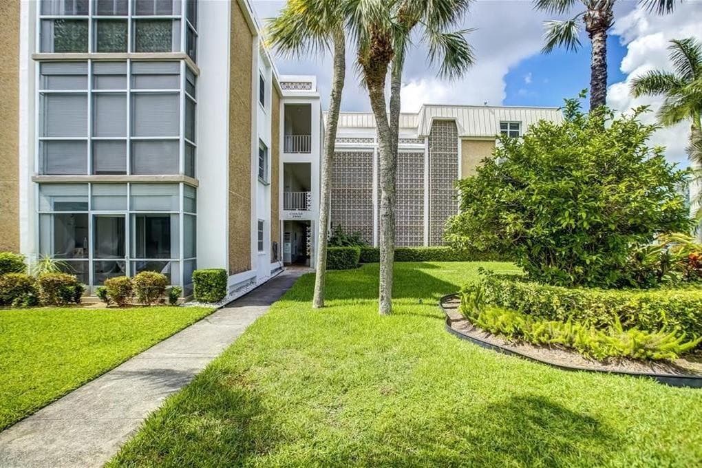 2990 NE 16th Avenue 301, Oakland Park, FL 33334 — photo 26 of 29