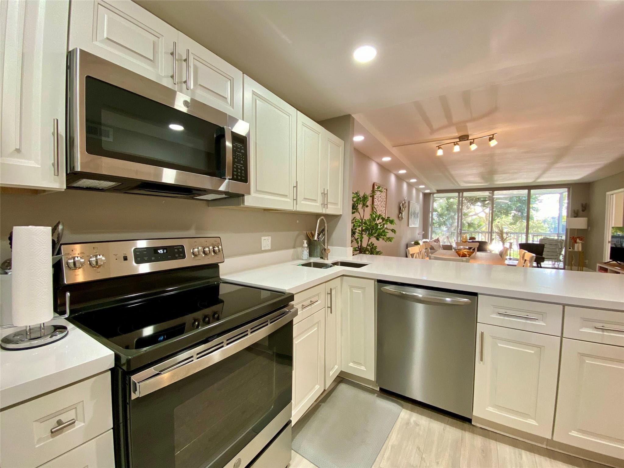 3010 N Course Drive 209, Pompano Beach, FL 33069 — photo 3 of 28