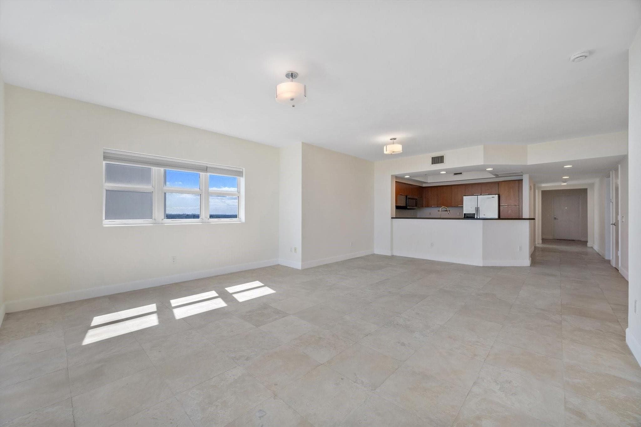 15051 Royal Oaks Lane 2106, North Miami, FL 33181 — photo 8 of 23