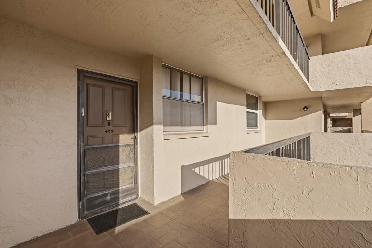 7080 Environ Boulevard 423, Lauderhill, FL 33319 — photo 28 of 51