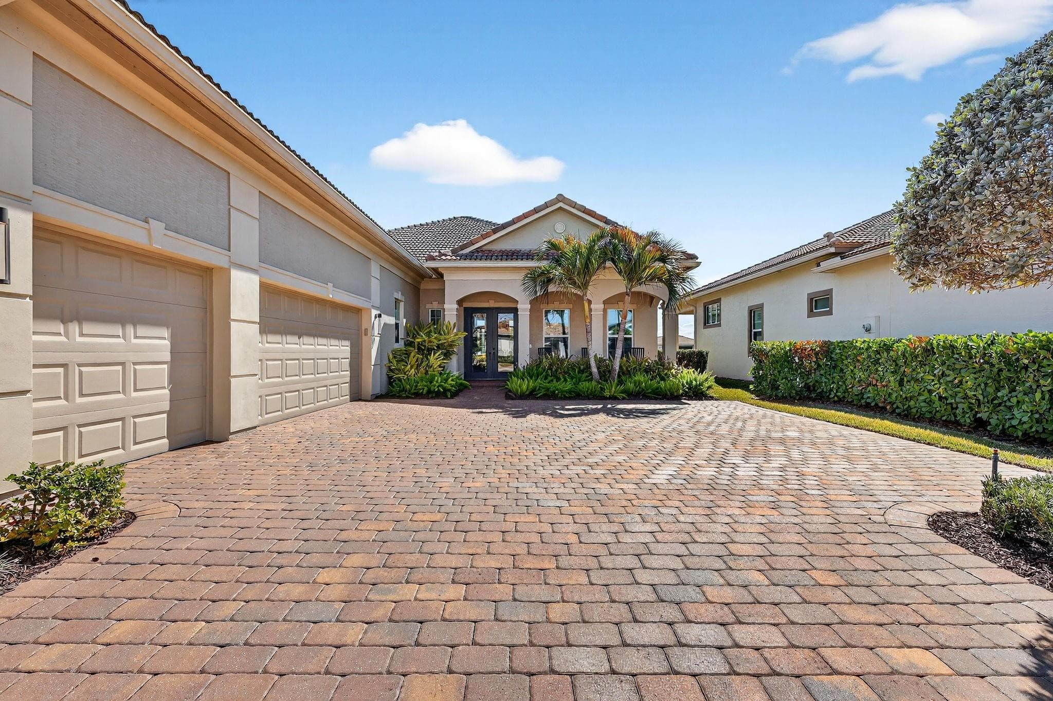 8639 SW Flutto Way, Port St. Lucie, FL 34987 — photo 5 of 100
