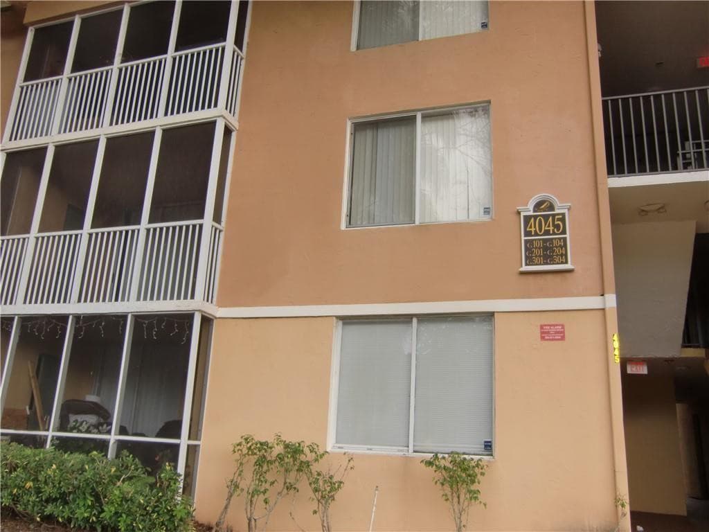 4045 Mcnab Road 201 G, Pompano Beach, FL 33069 — photo