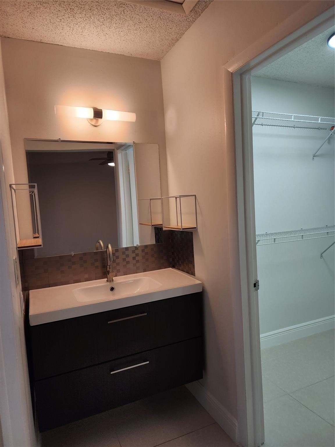 5140 SW 40th Avenue 26C, Dania Beach, FL 33314 — photo 9 of 17