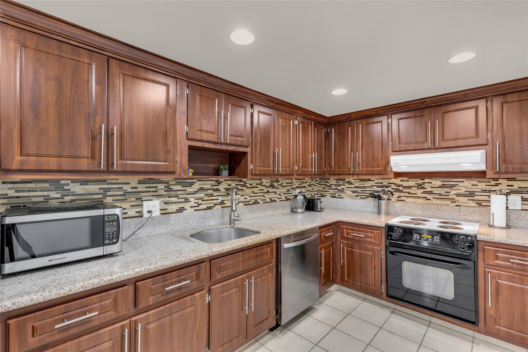 405 N Ocean Boulevard 727, Pompano Beach, FL 33062 — photo 17 of 32