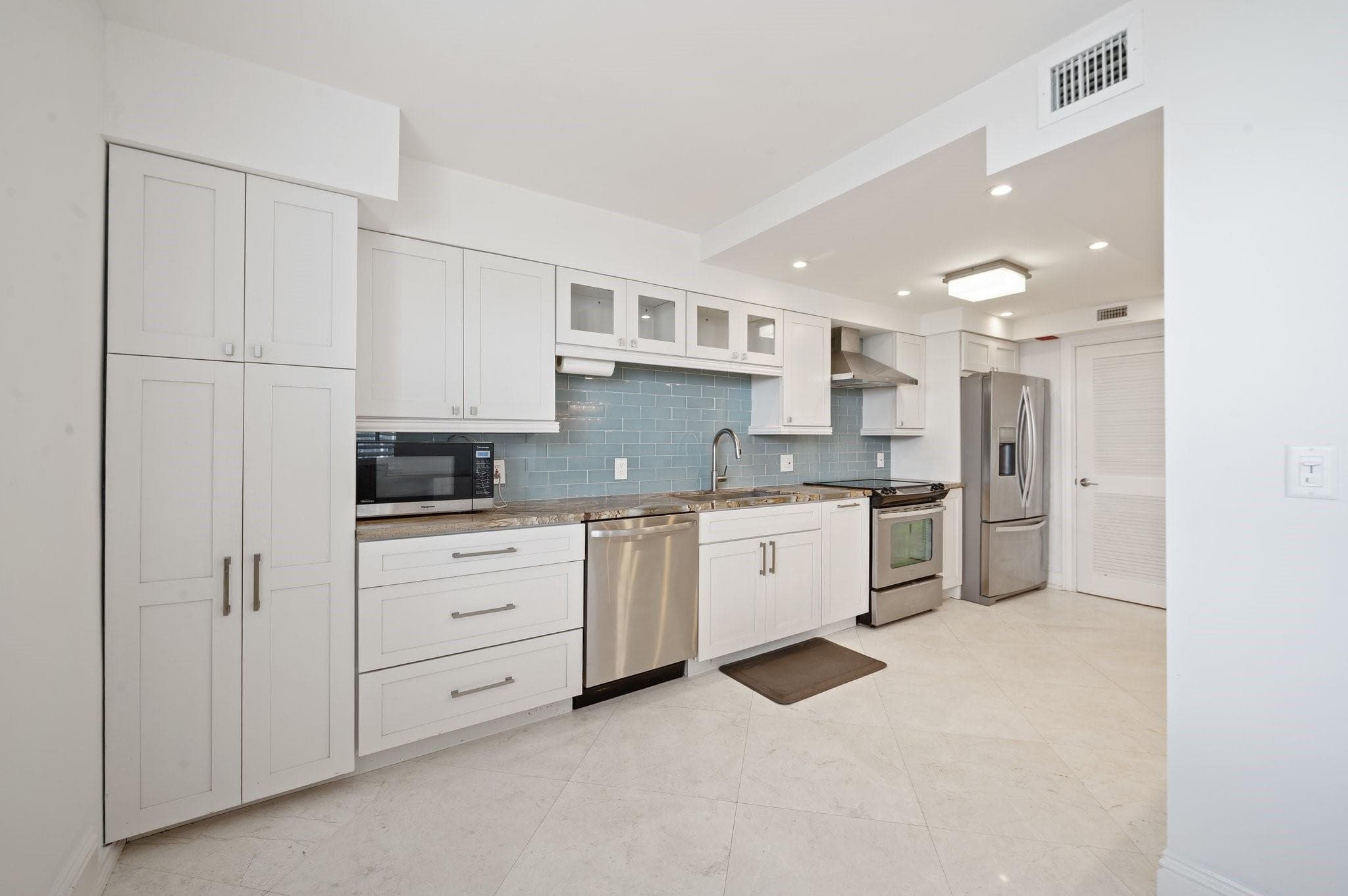 4300 N Ocean Boulevard 16G, Fort Lauderdale, FL 33308 — photo 11 of 46
