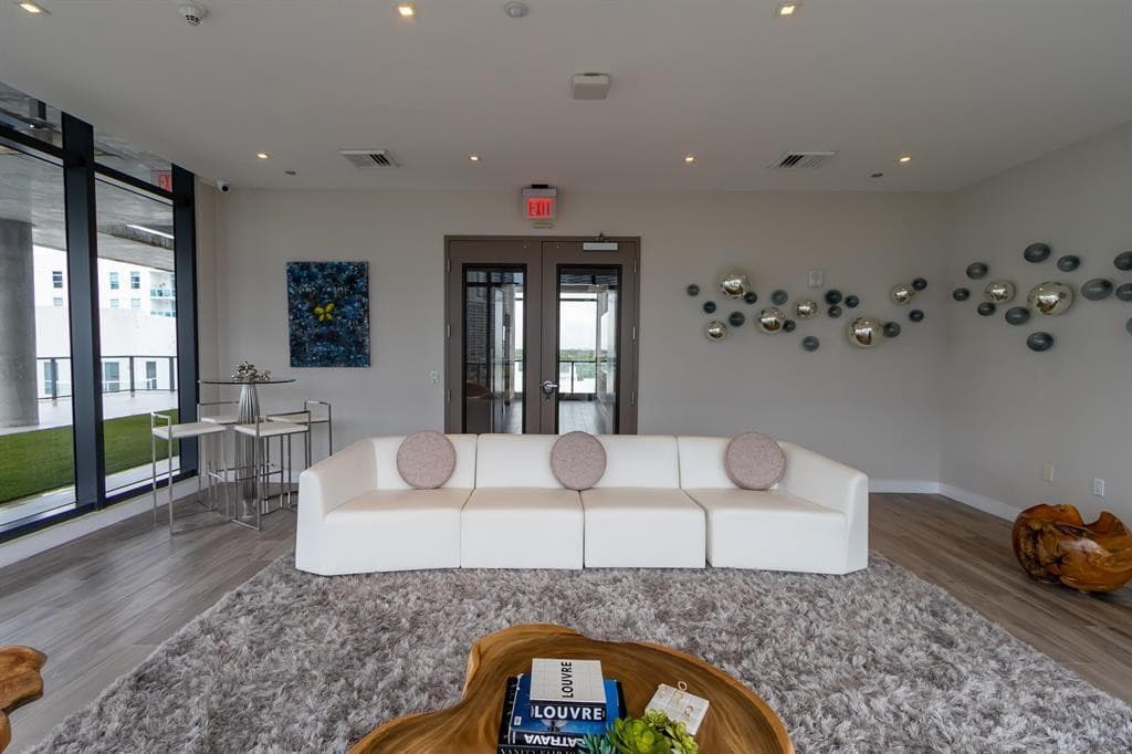 201 SW 17th Road 602, Miami, FL 33129 — photo 9 of 37