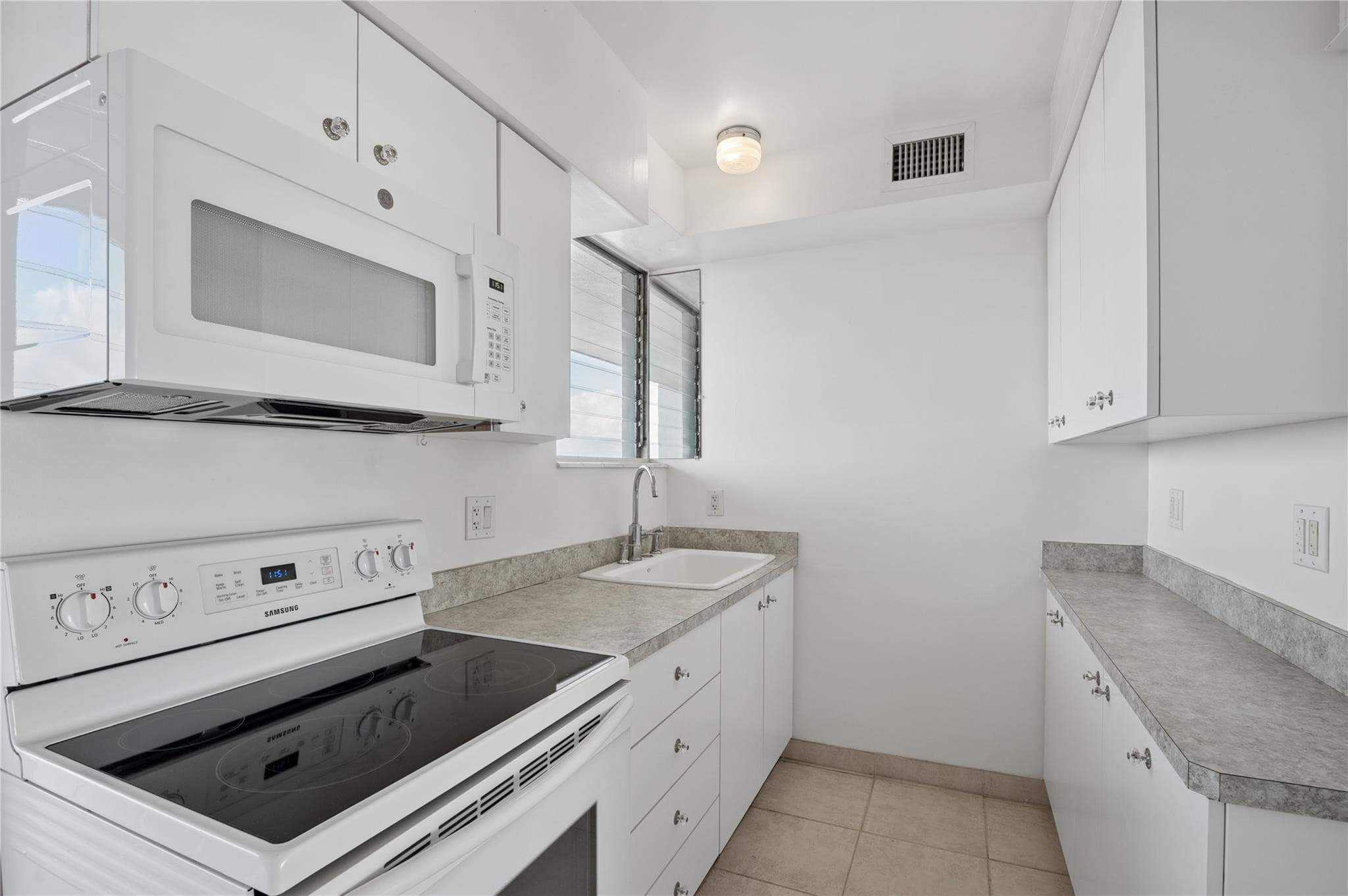 1900 S Ocean Drive 810, Fort Lauderdale, FL 33316 — photo 7 of 30