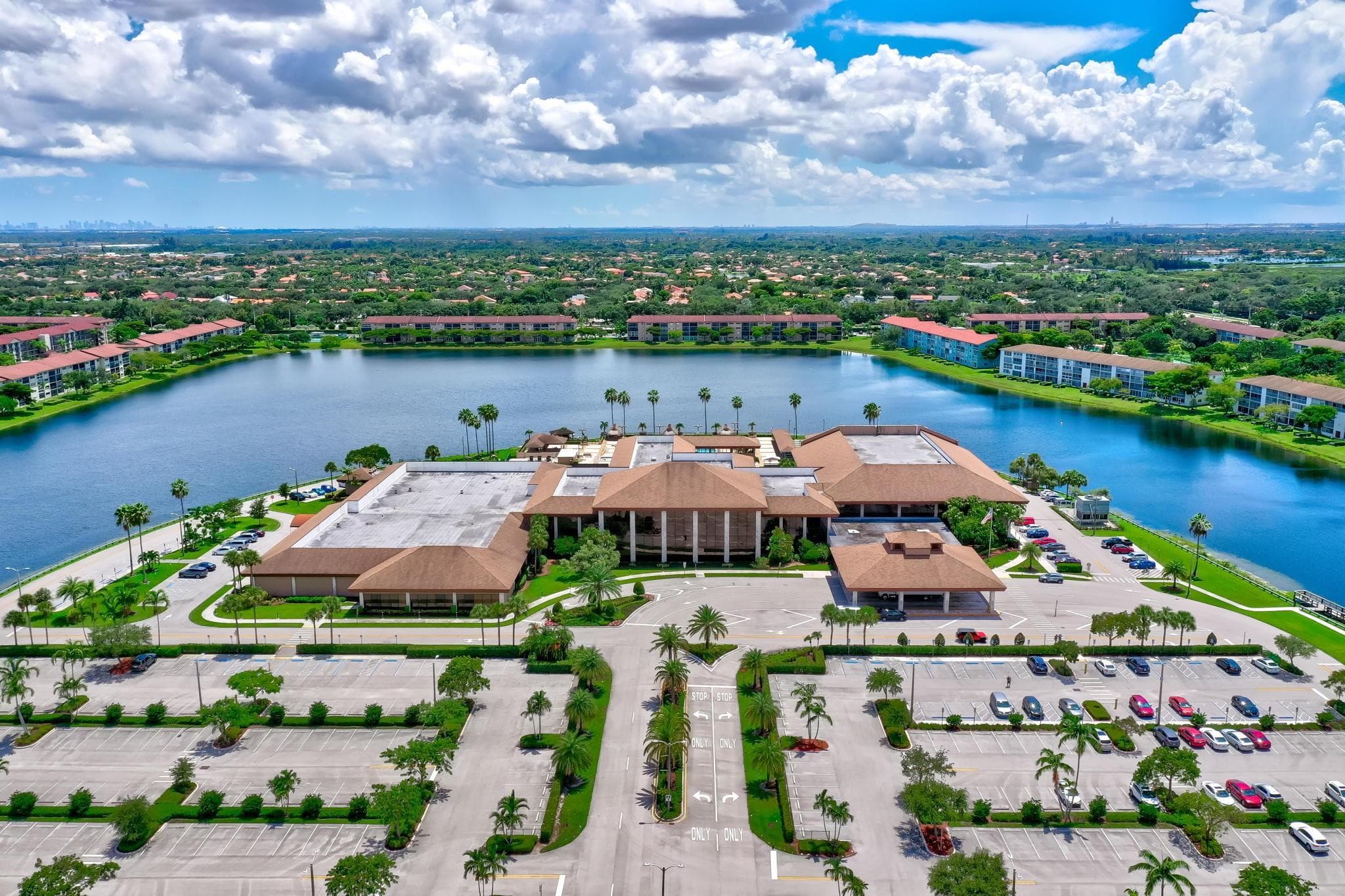 1400 SW 137th Avenue 311F, Pembroke Pines, FL 33027 — photo 8 of 41
