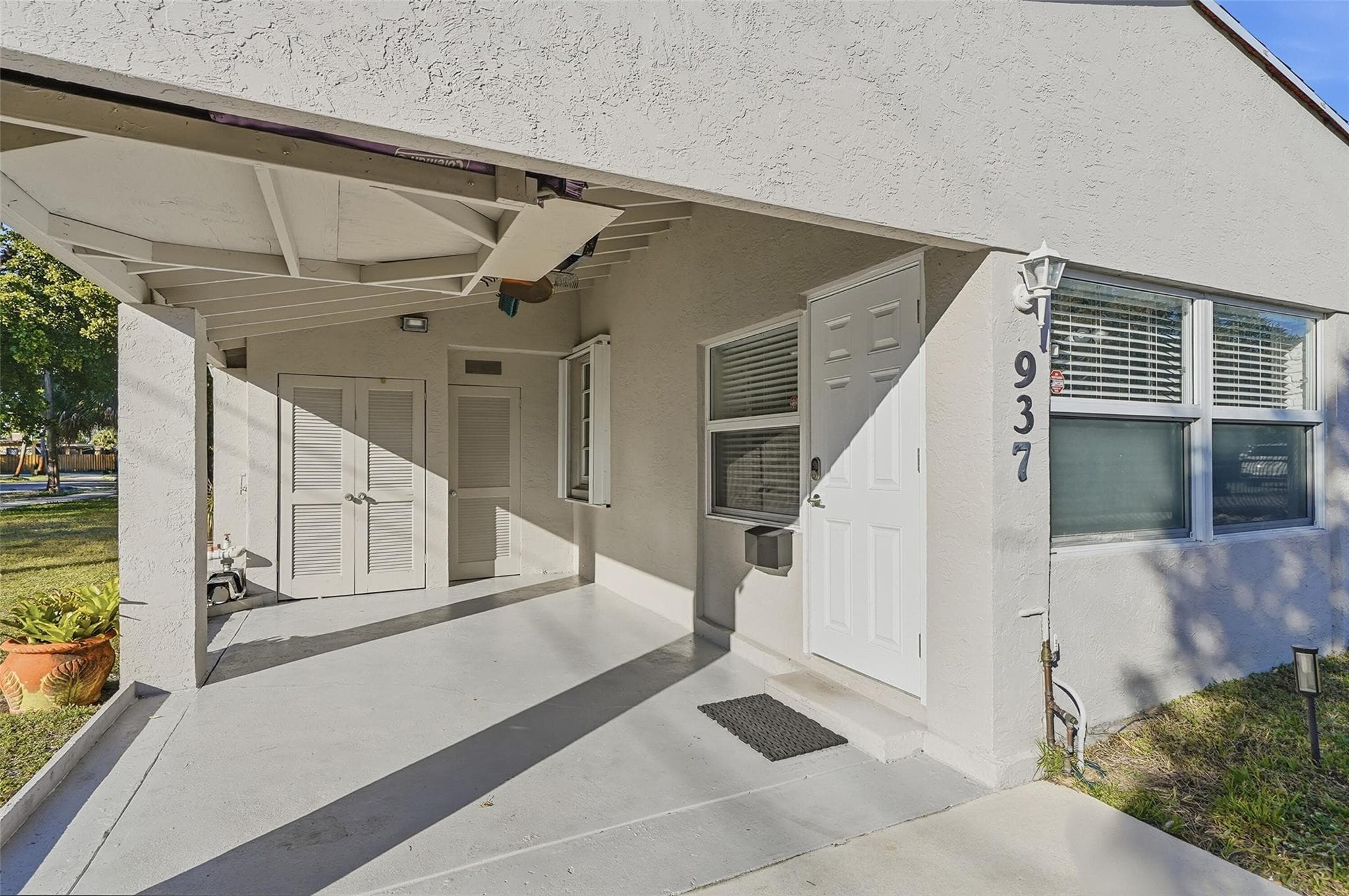 937 SW 18th Street, Fort Lauderdale, FL 33315 — photo 15 of 35