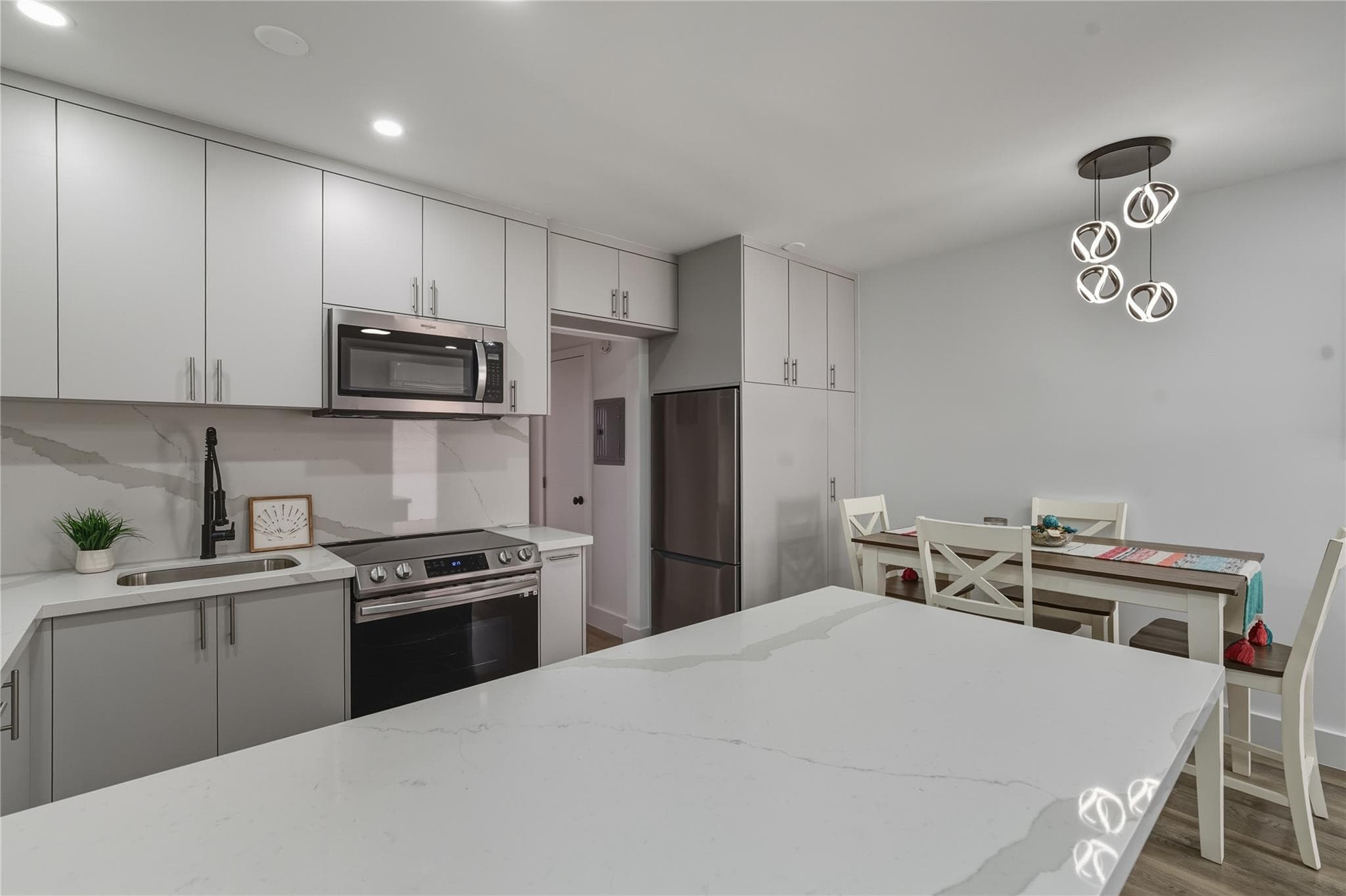900 SW 10 Terrace 11S, Hallandale Beach, FL 33009 — photo 2 of 28