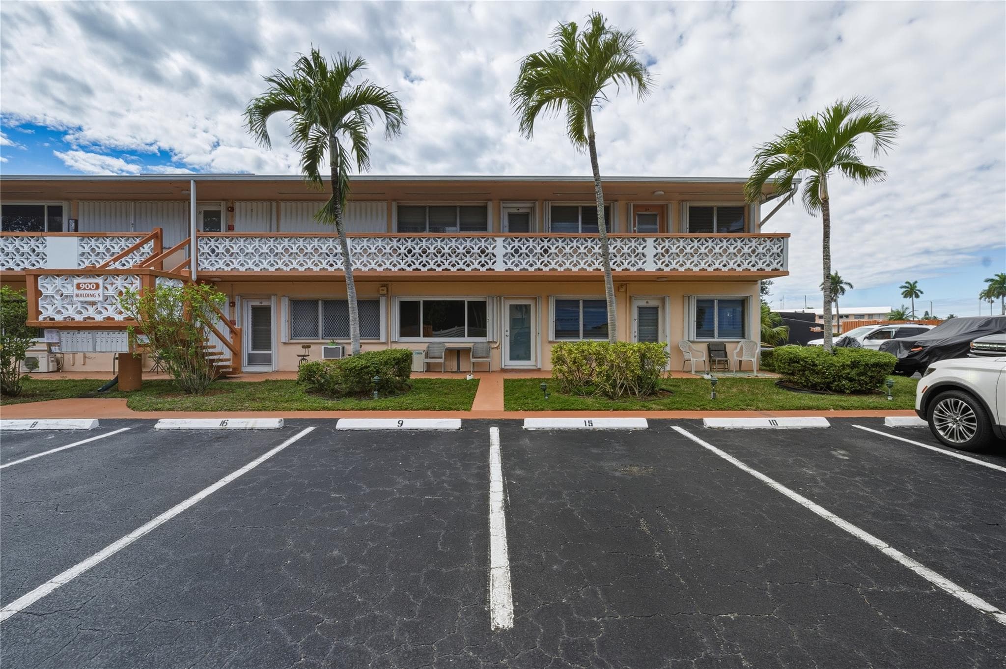 900 SW 10 Terrace 11S, Hallandale Beach, FL 33009 — photo 26 of 28