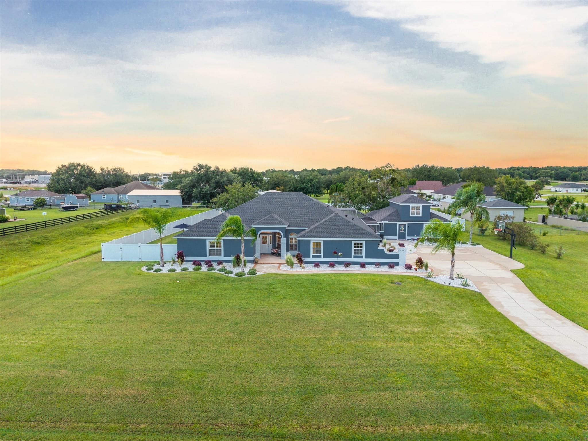 9060 County Road 128c, Wildwood, FL 34785 — photo 2 of 53