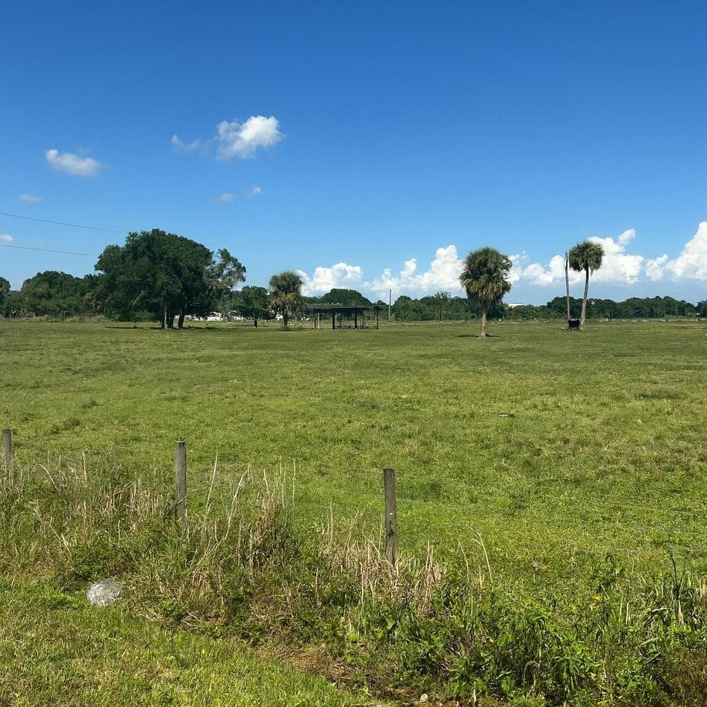 1202 NW 8th Avenue, Okeechobee, FL 34972 — photo 2 of 6
