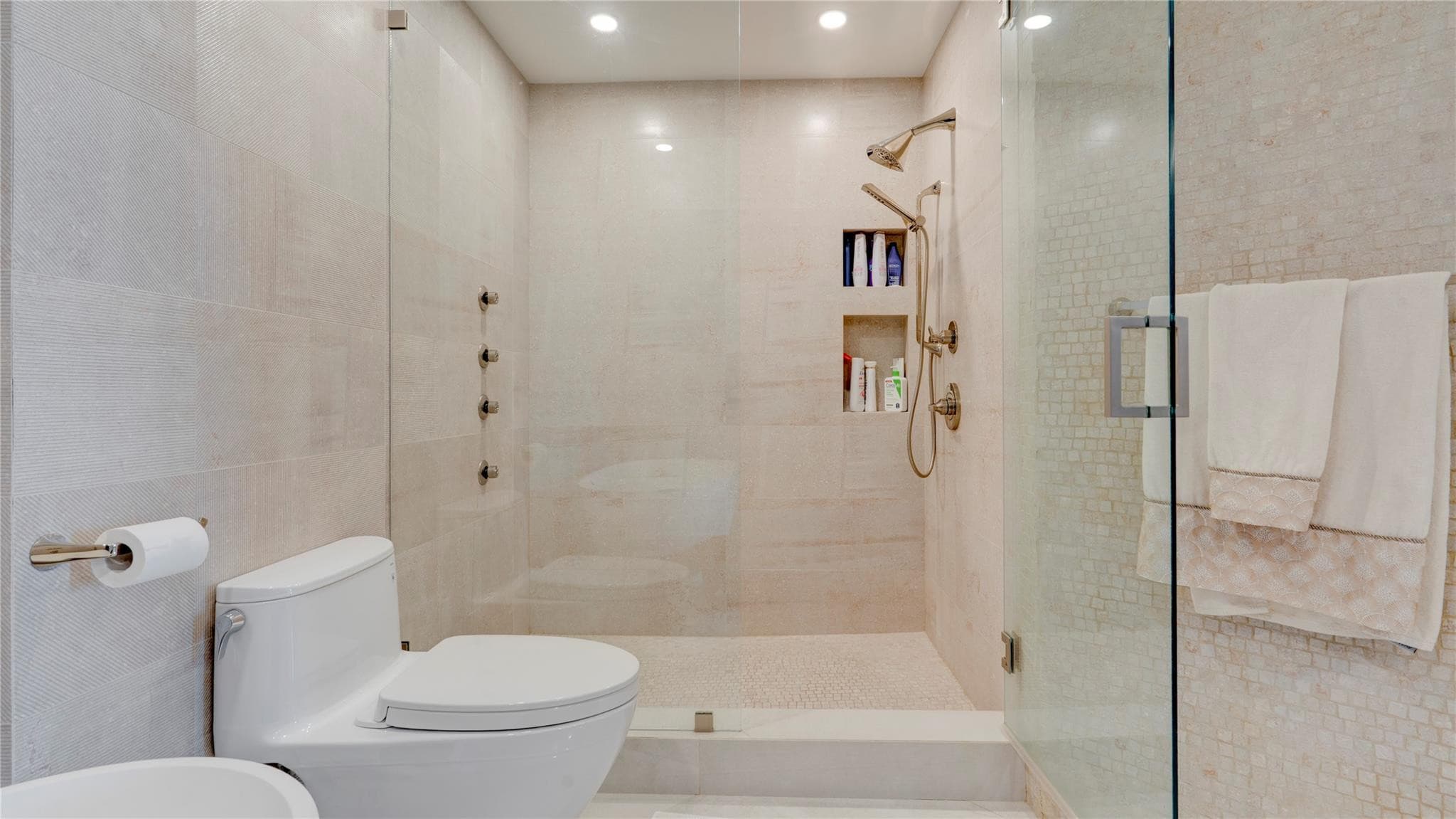 4240 Galt Ocean Drive 1006, Fort Lauderdale, FL 33308 — photo 17 of 48