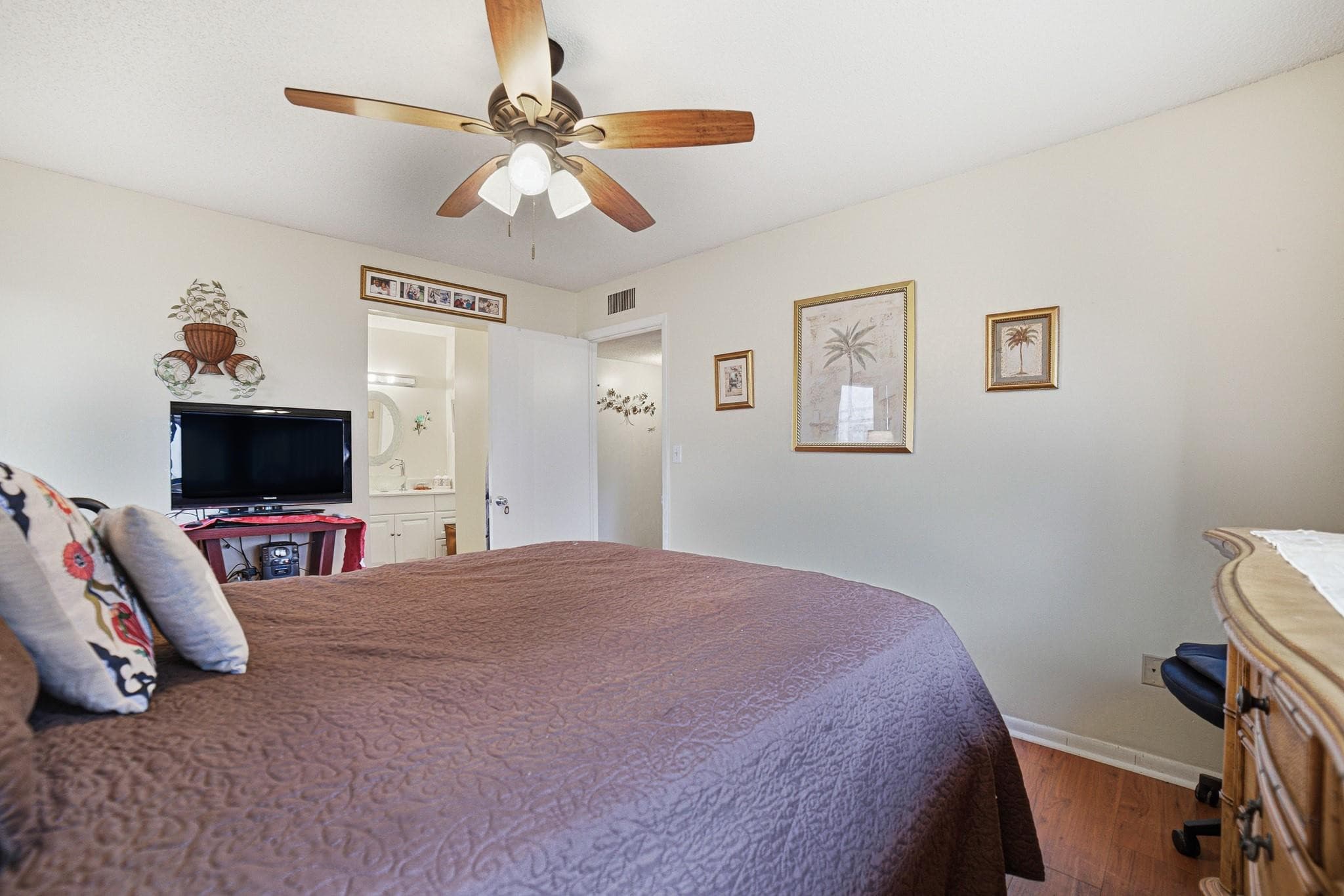 9754 N Belfort Circle 9754, Fort Lauderdale, FL 33321 — photo 7 of 35